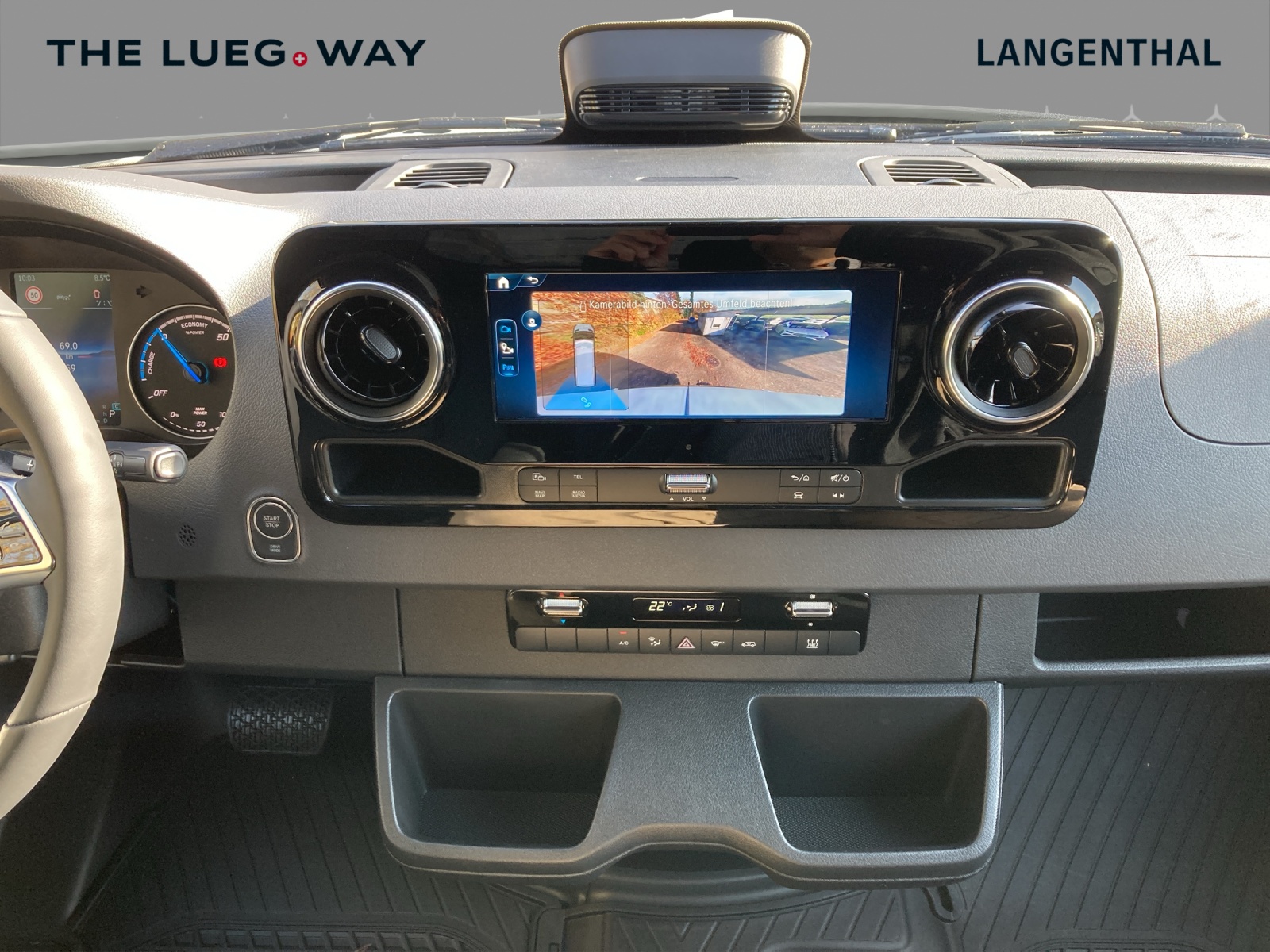 MERCEDES-BENZ eSprinter 320 81kWh Standard Hoch Pro-image-14