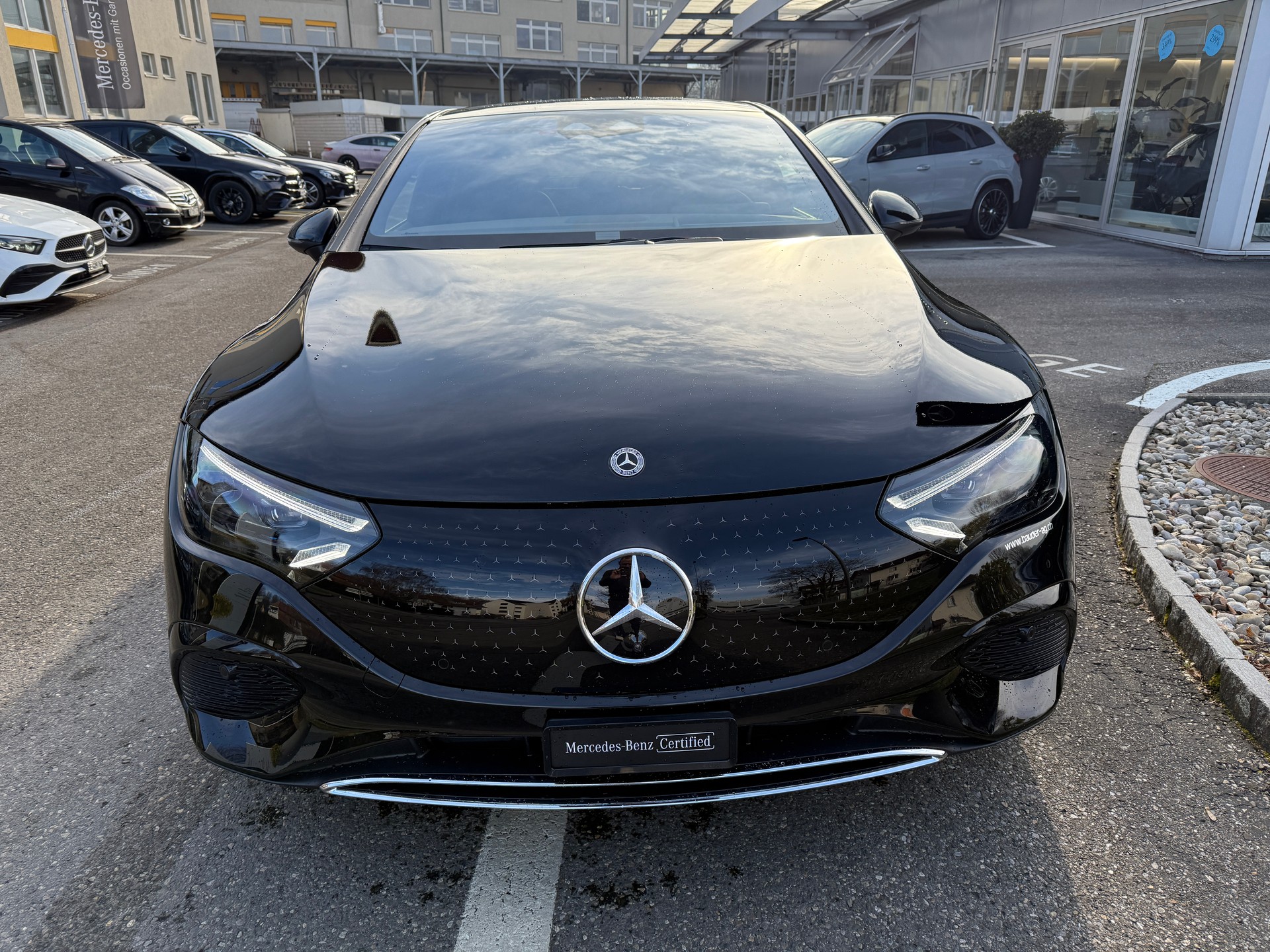 MERCEDES-BENZ EQE 350+-showroom-element-1