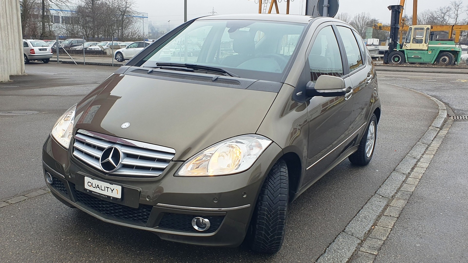 MERCEDES-BENZ A 170 Avantgarde Edition A-image-3