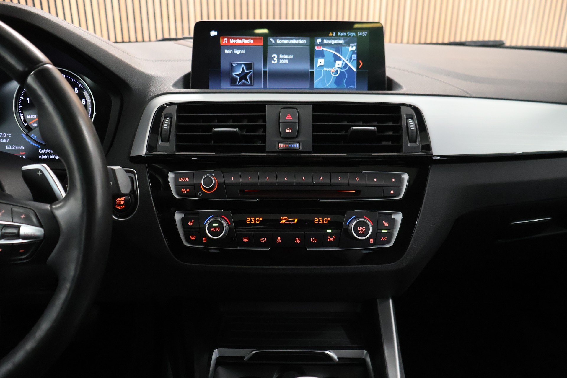 BMW M140i xDrive Steptronic Special Edition-image-17