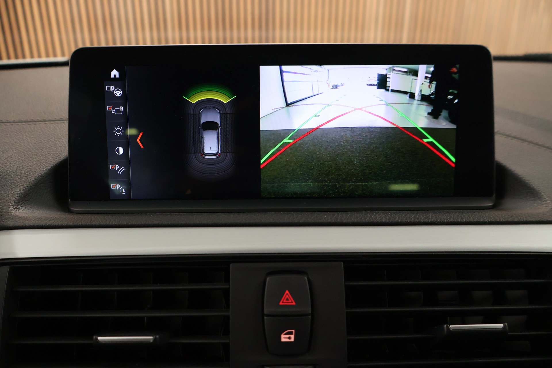 BMW M140i xDrive Steptronic Special Edition-image-23