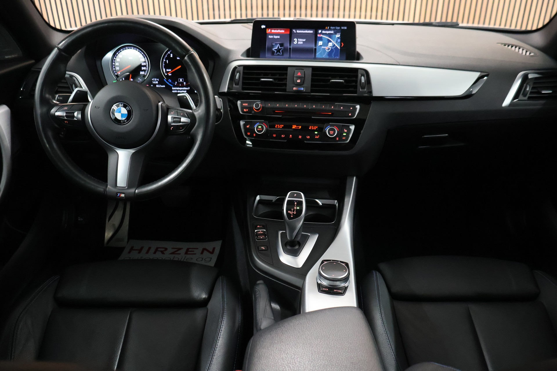 BMW M140i xDrive Steptronic Special Edition-image-15