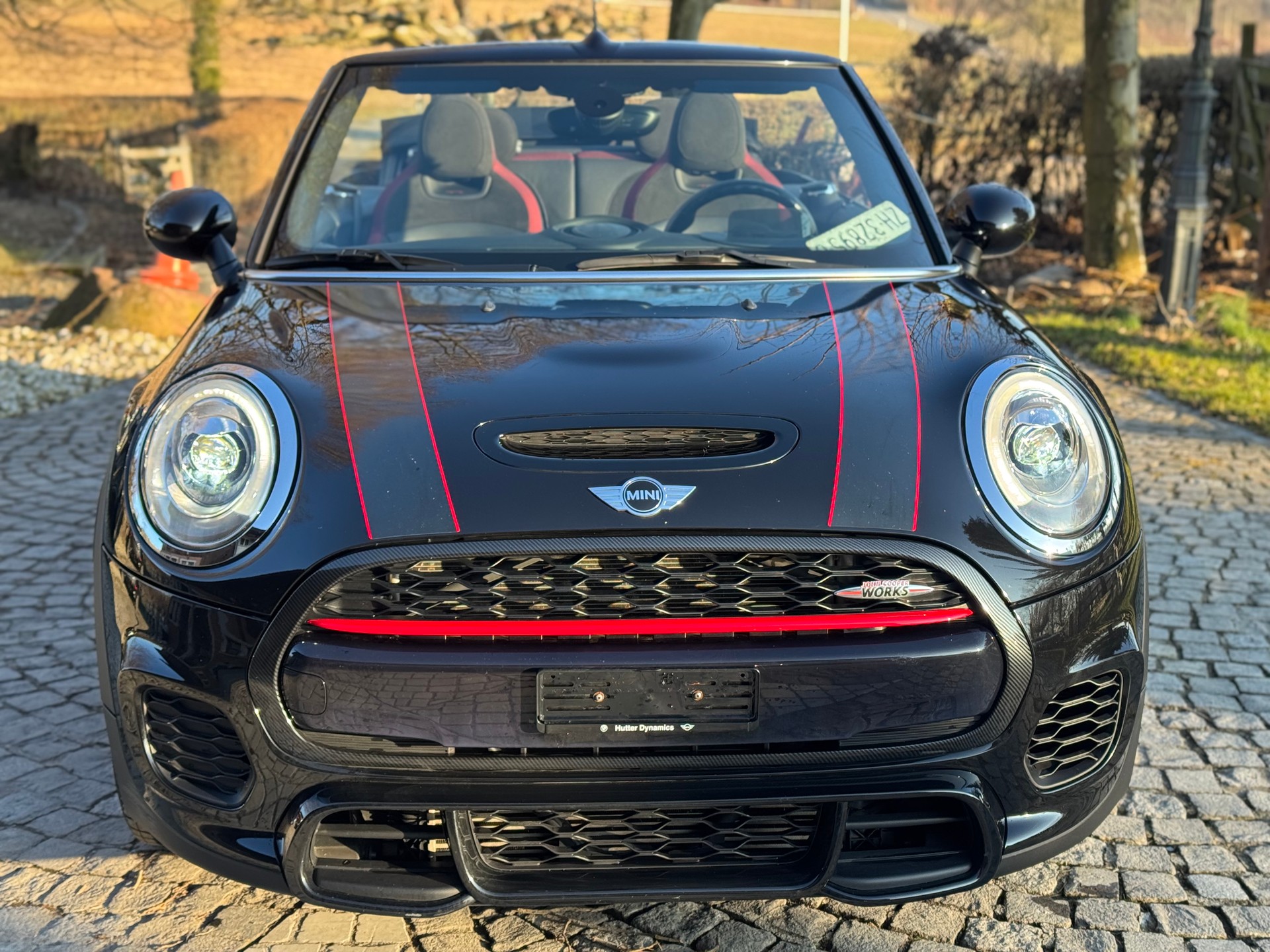 MINI Cooper John Cooper Works Cabriolet Steptronic-image-4