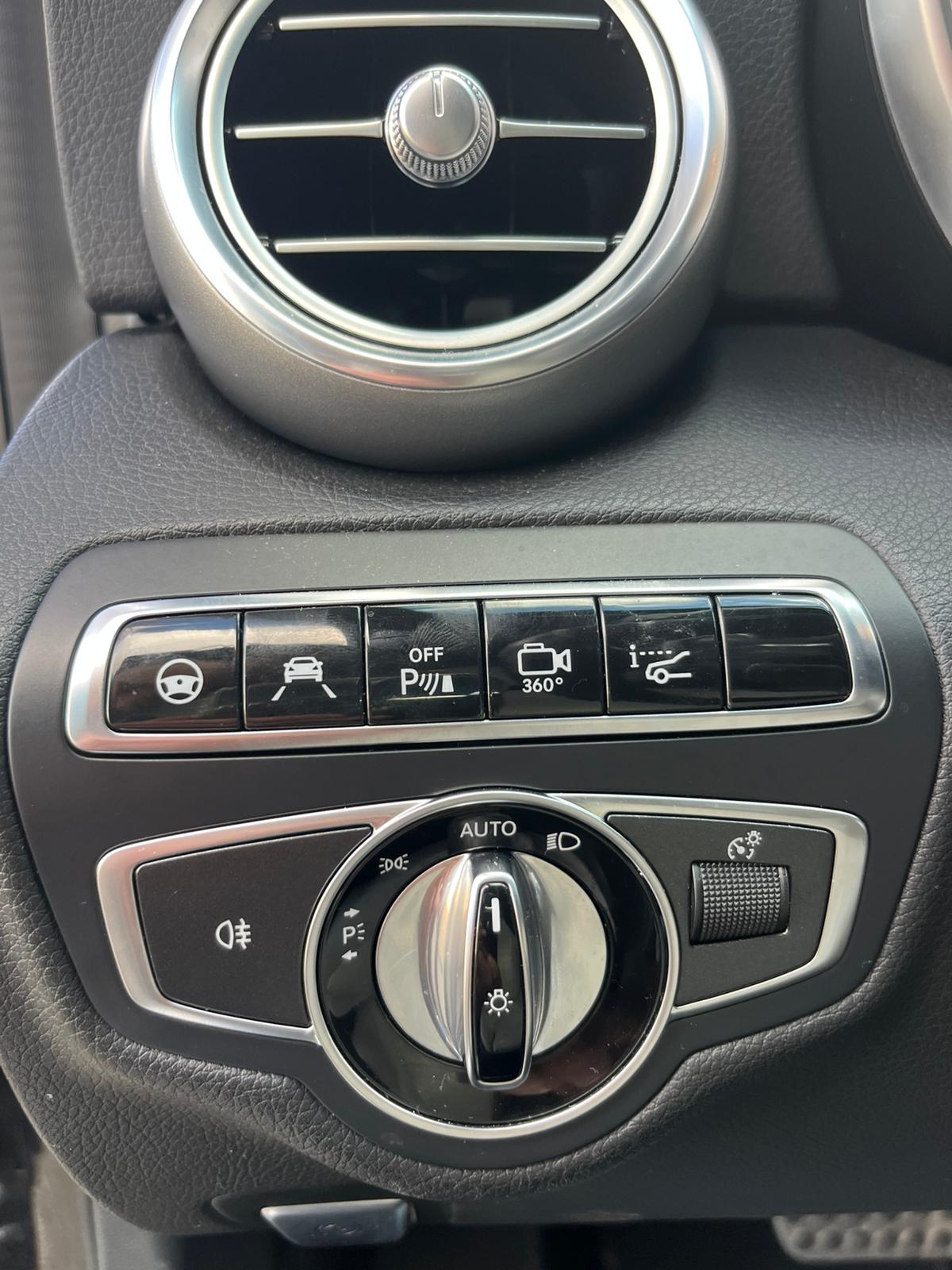 MERCEDES-BENZ C 450 AMG 4Matic 7G-Tronic-image-8