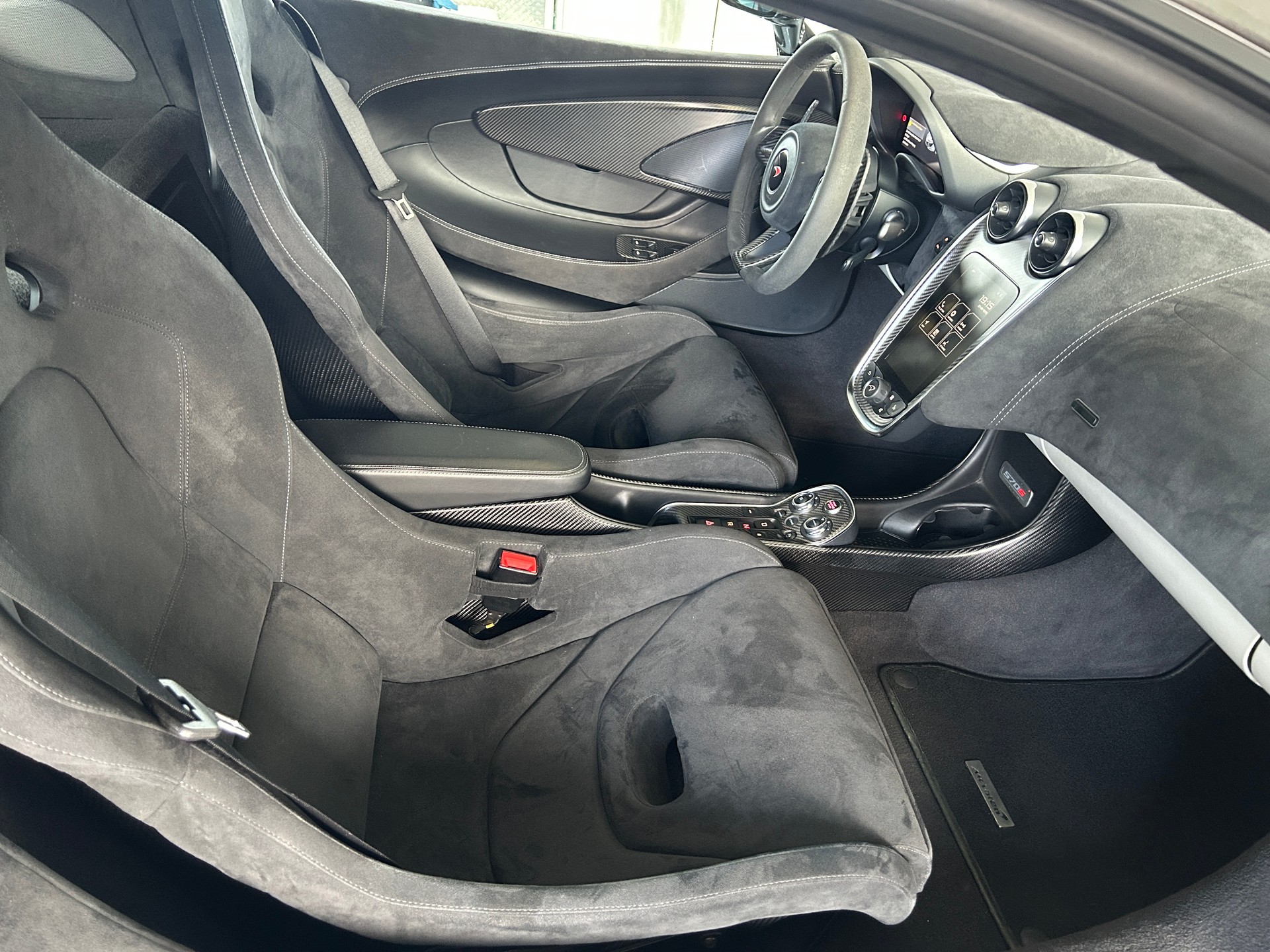 McLAREN 570S Coupé 3.8 V8 SSG-image-7