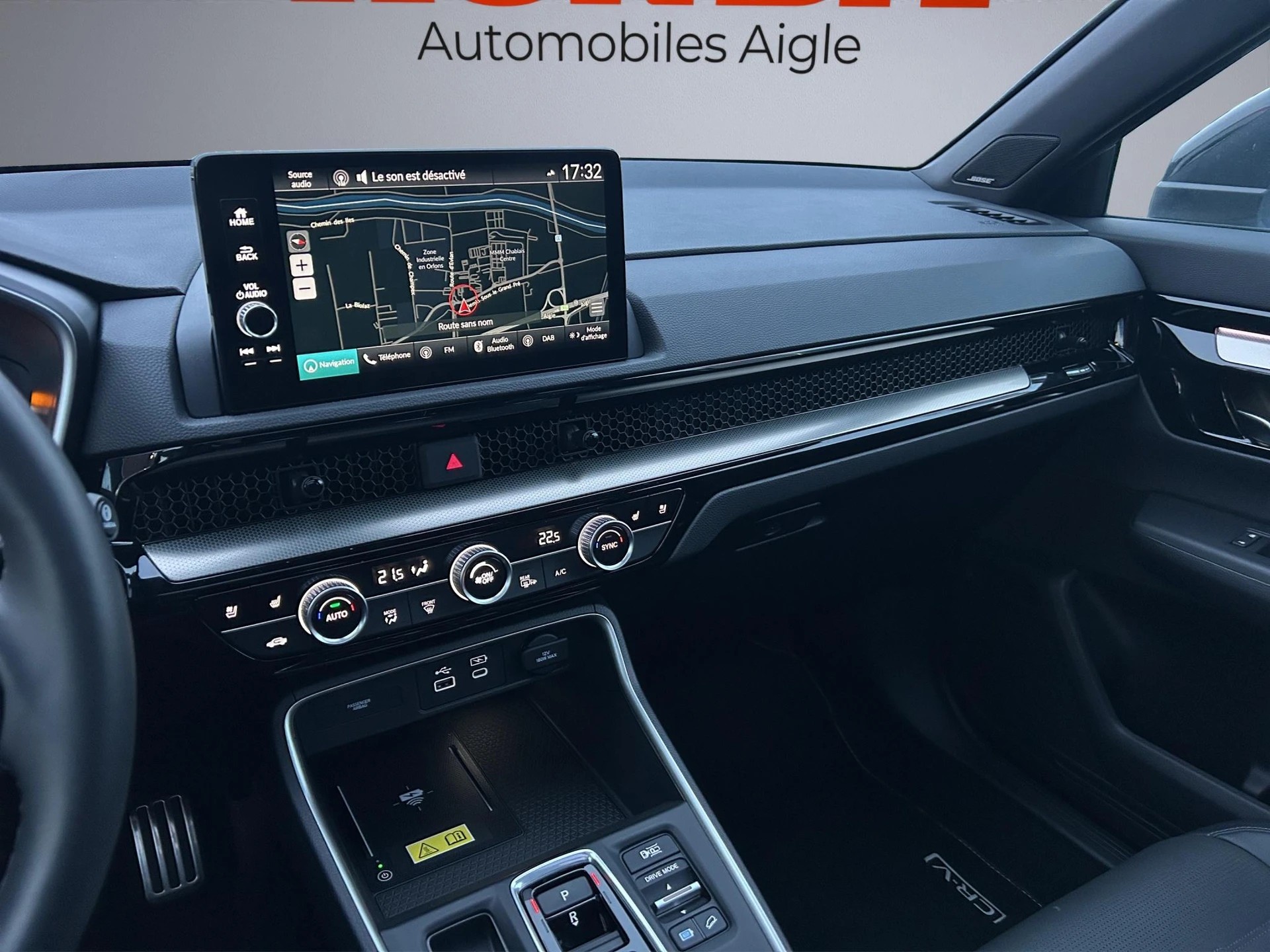 HONDA CR-V 2.0i MMD PHEV Advance 2WD Automatic-image-9