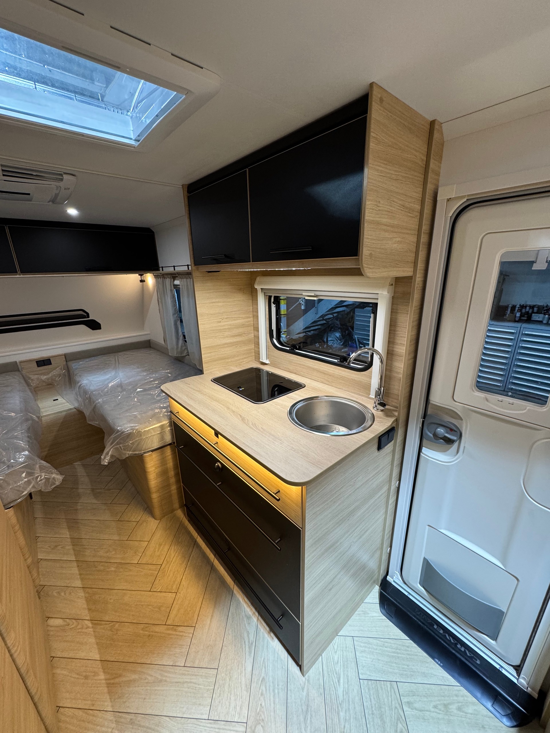 CARAVELAIR Sport Line 492-image-8