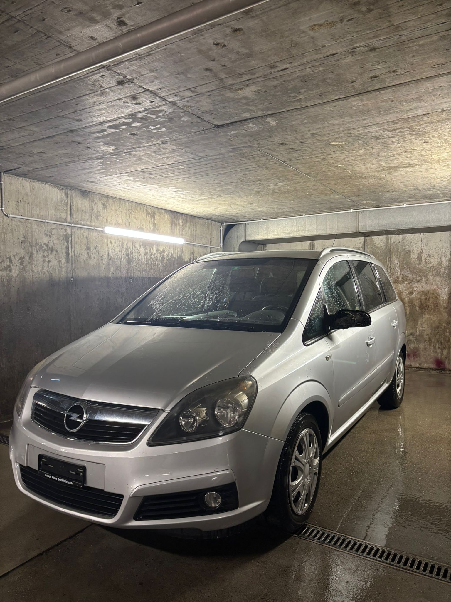OPEL Zafira 2.2 i 16V 7 Pl.