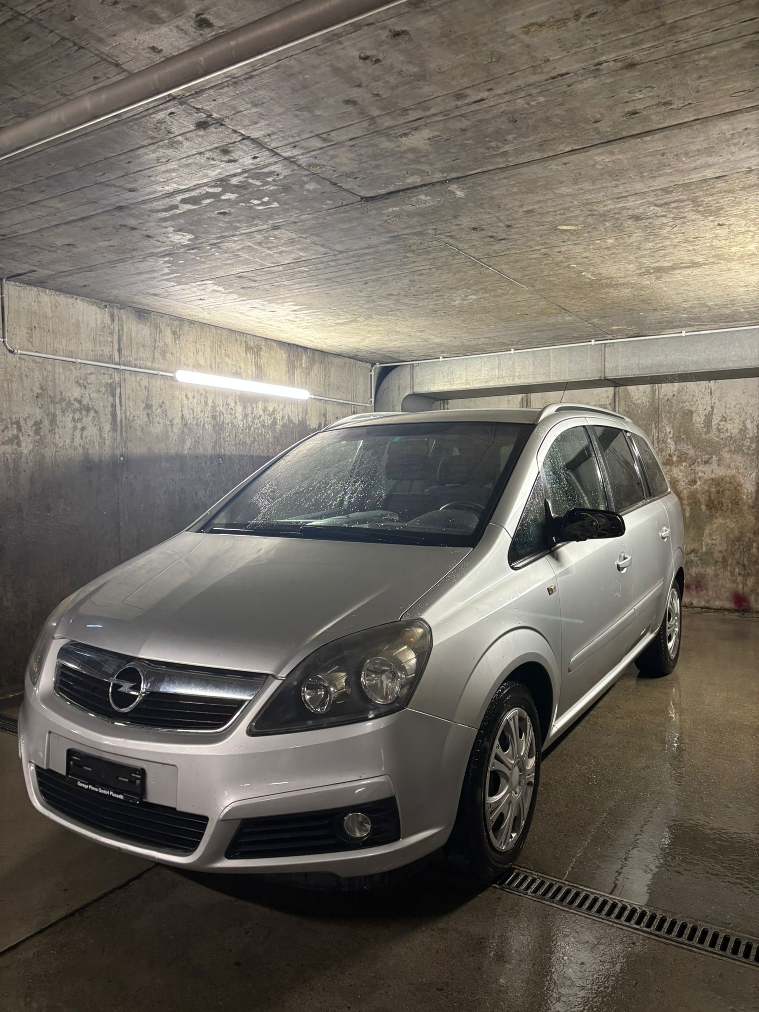 OPEL Zafira 2.2 i 16V 7 Pl.-image-3