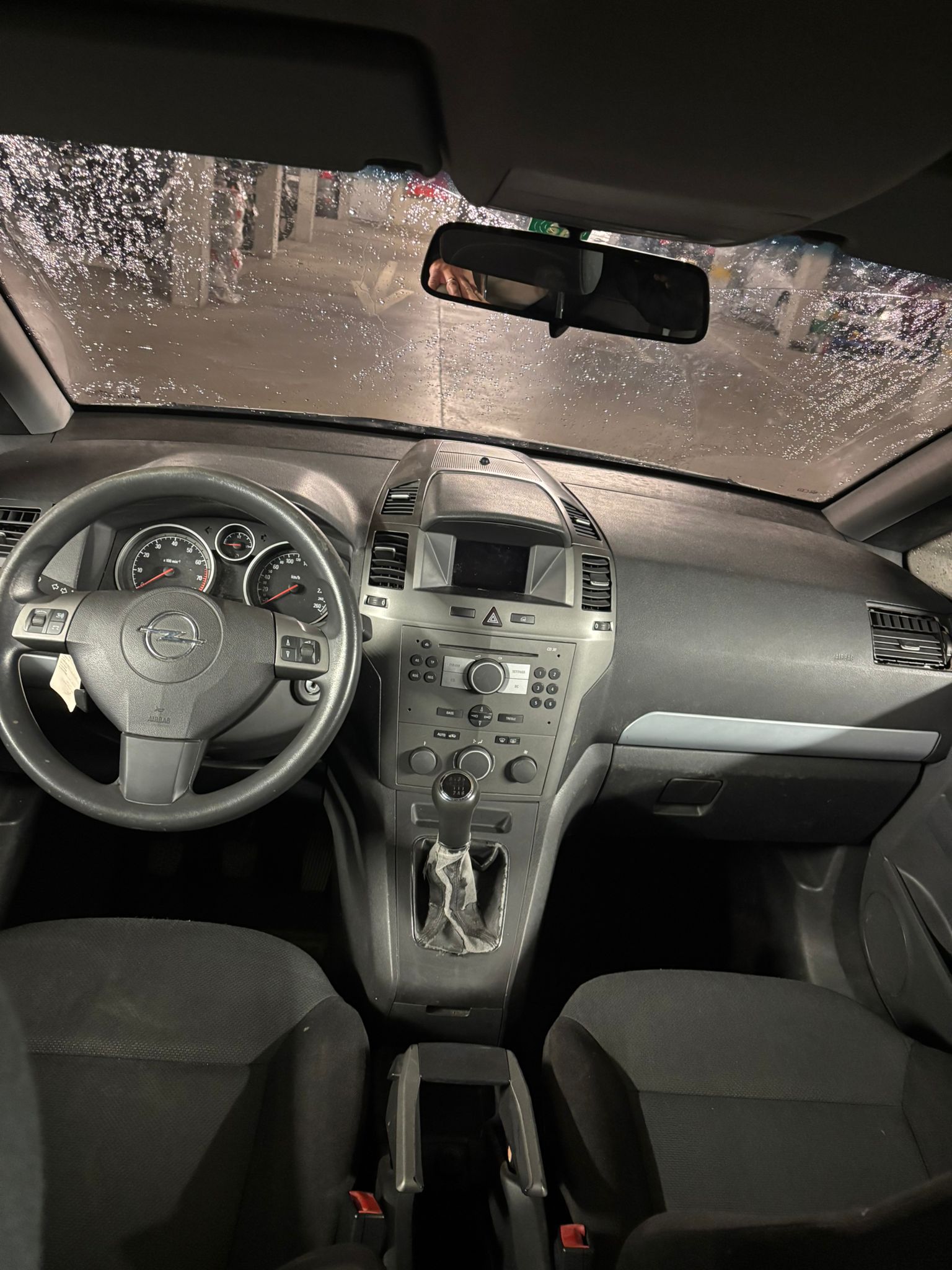 OPEL Zafira 2.2 i 16V 7 Pl.-image-5