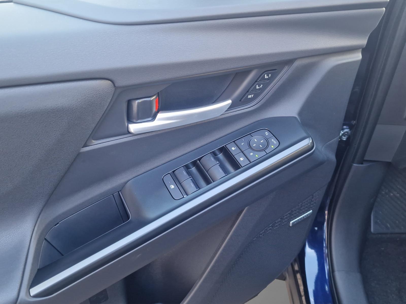 SUBARU Solterra eV Luxury AWD-image-15