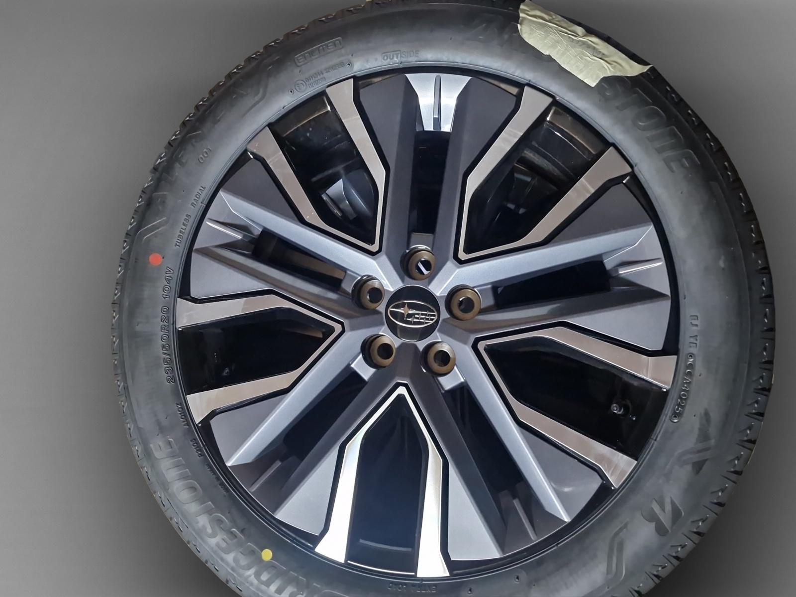 SUBARU Solterra eV Luxury AWD-image-19