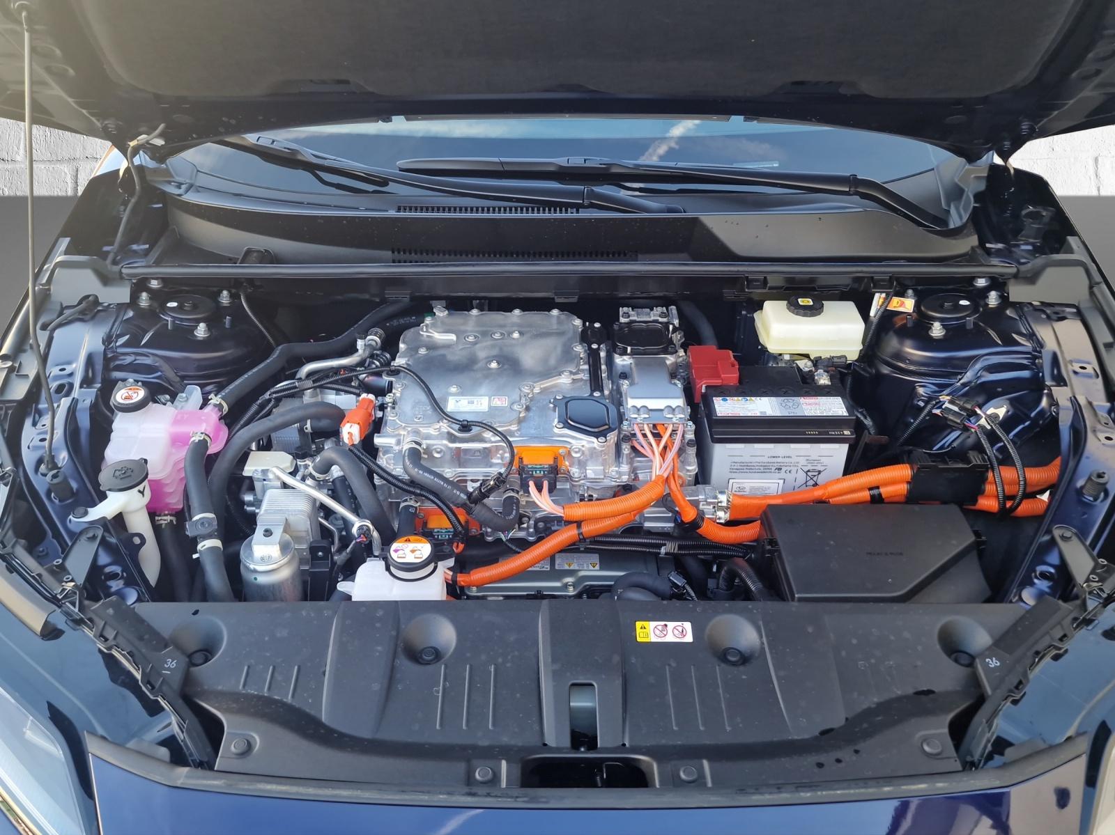 SUBARU Solterra eV Luxury AWD-image-17
