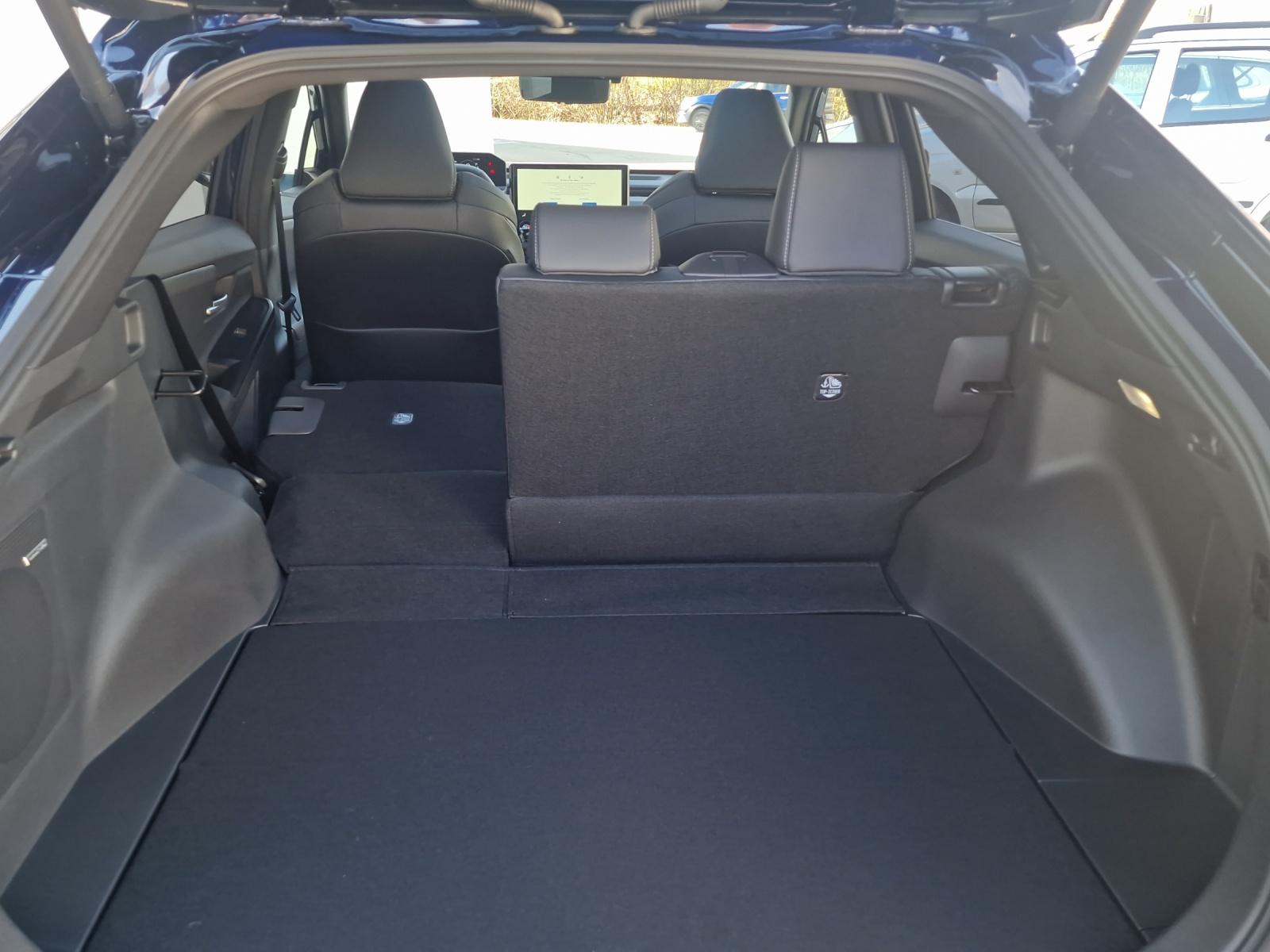SUBARU Solterra eV Luxury AWD-image-13