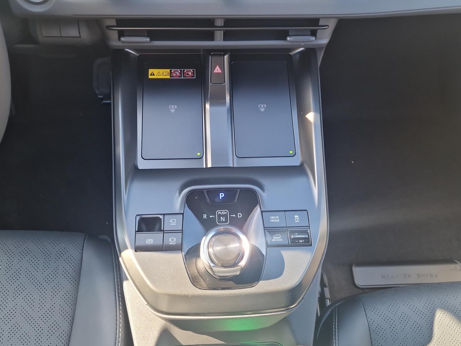 SUBARU Solterra eV Luxury AWD-image-6