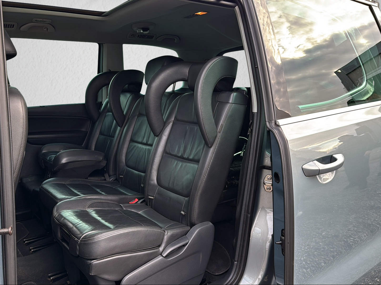 VW Sharan 2.0 TDI BlueMotion Technology Highline DSG-image-5