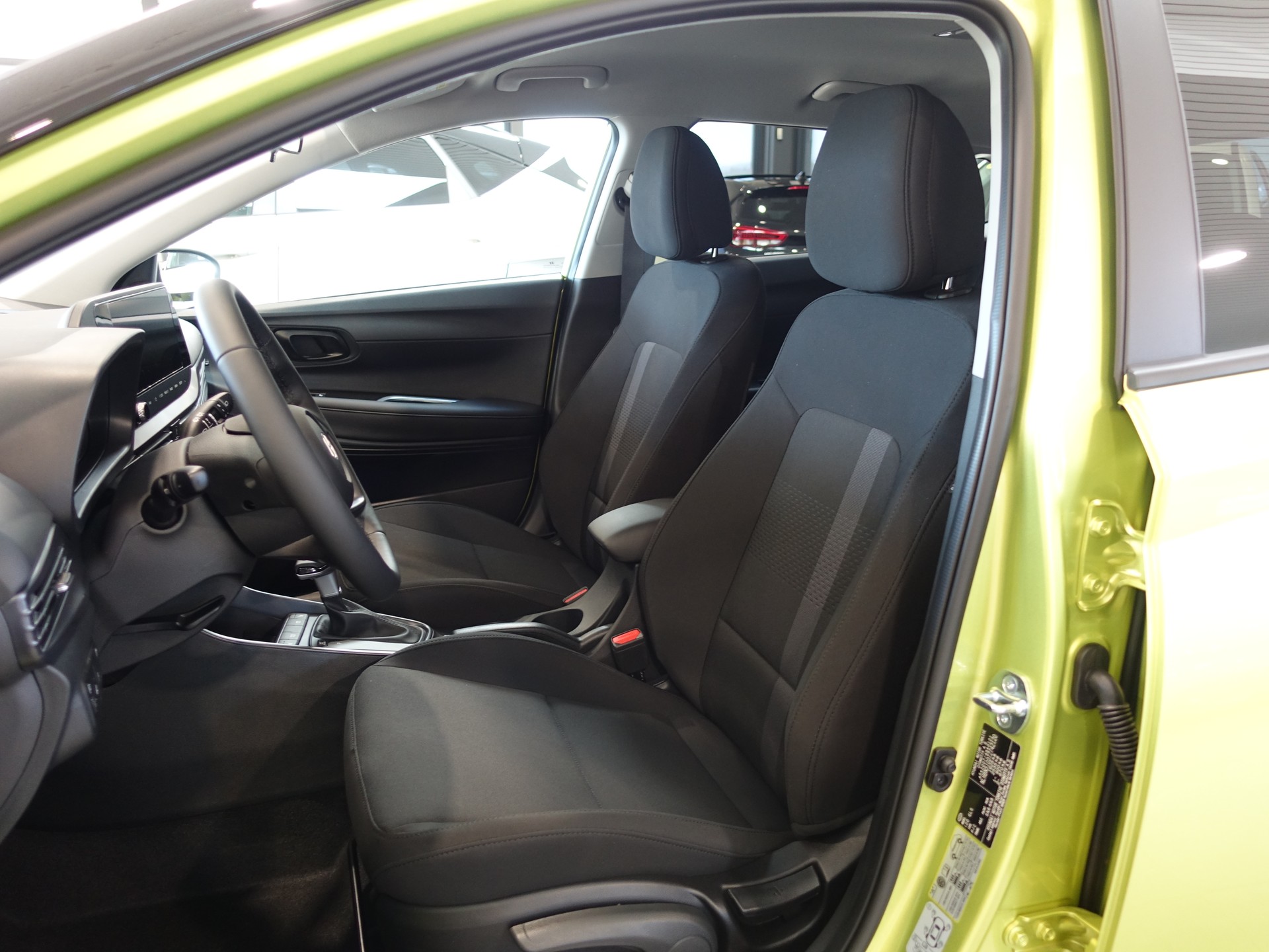 HYUNDAI i20 1.0 T-GDi Amplia DCT-image-8