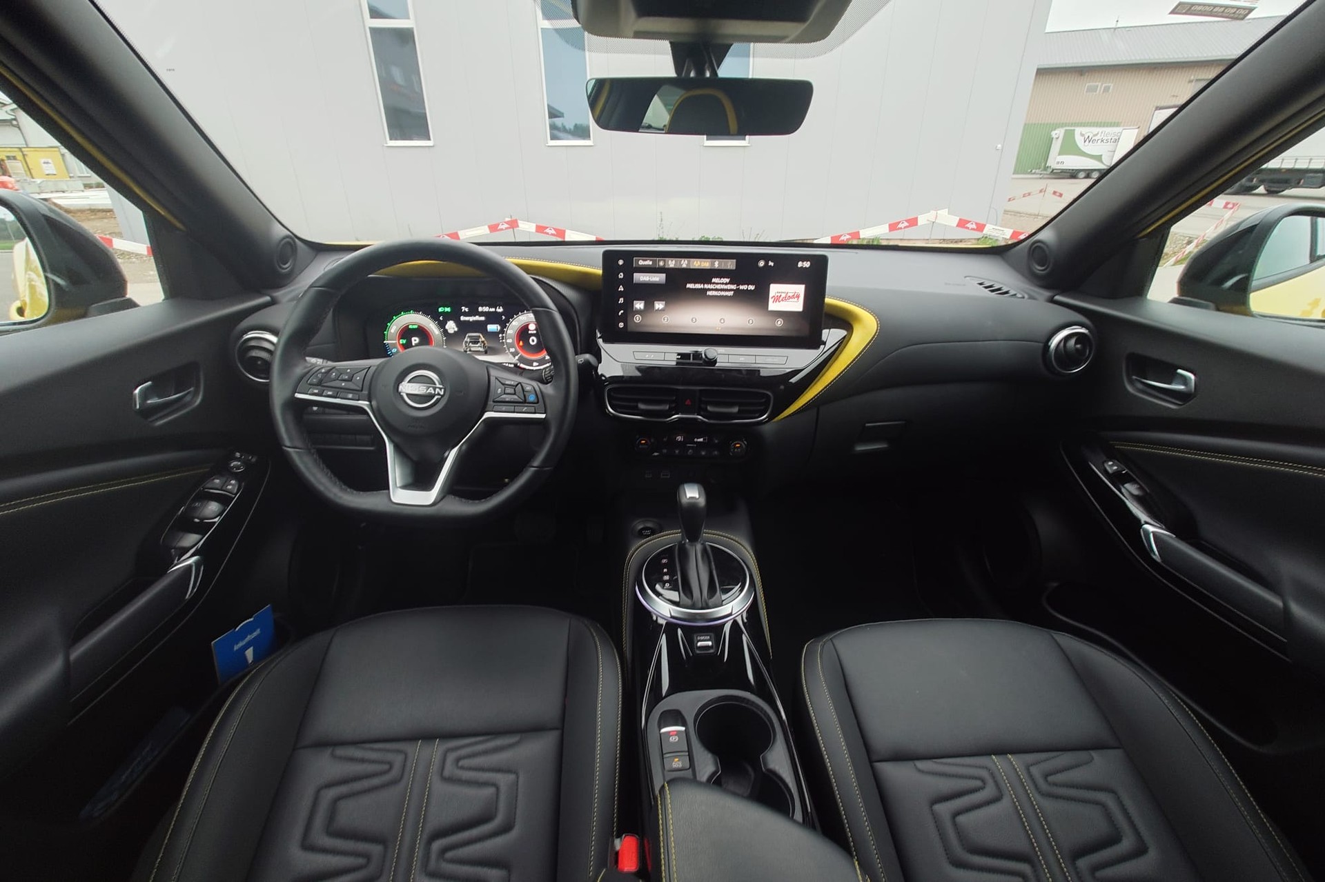 NISSAN Juke 1.6 Hybrid N-Sport-image-9