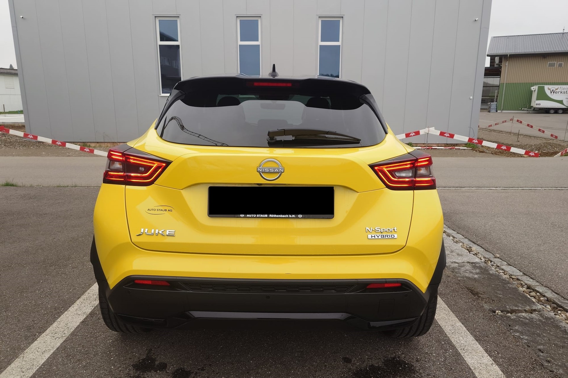 NISSAN Juke 1.6 Hybrid N-Sport-image-4