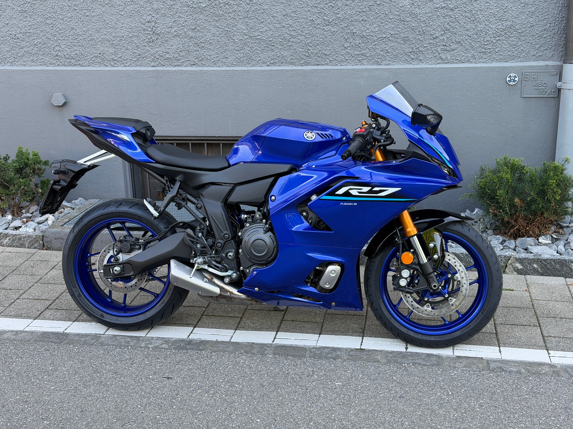 YAMAHA R7 2026-image-14