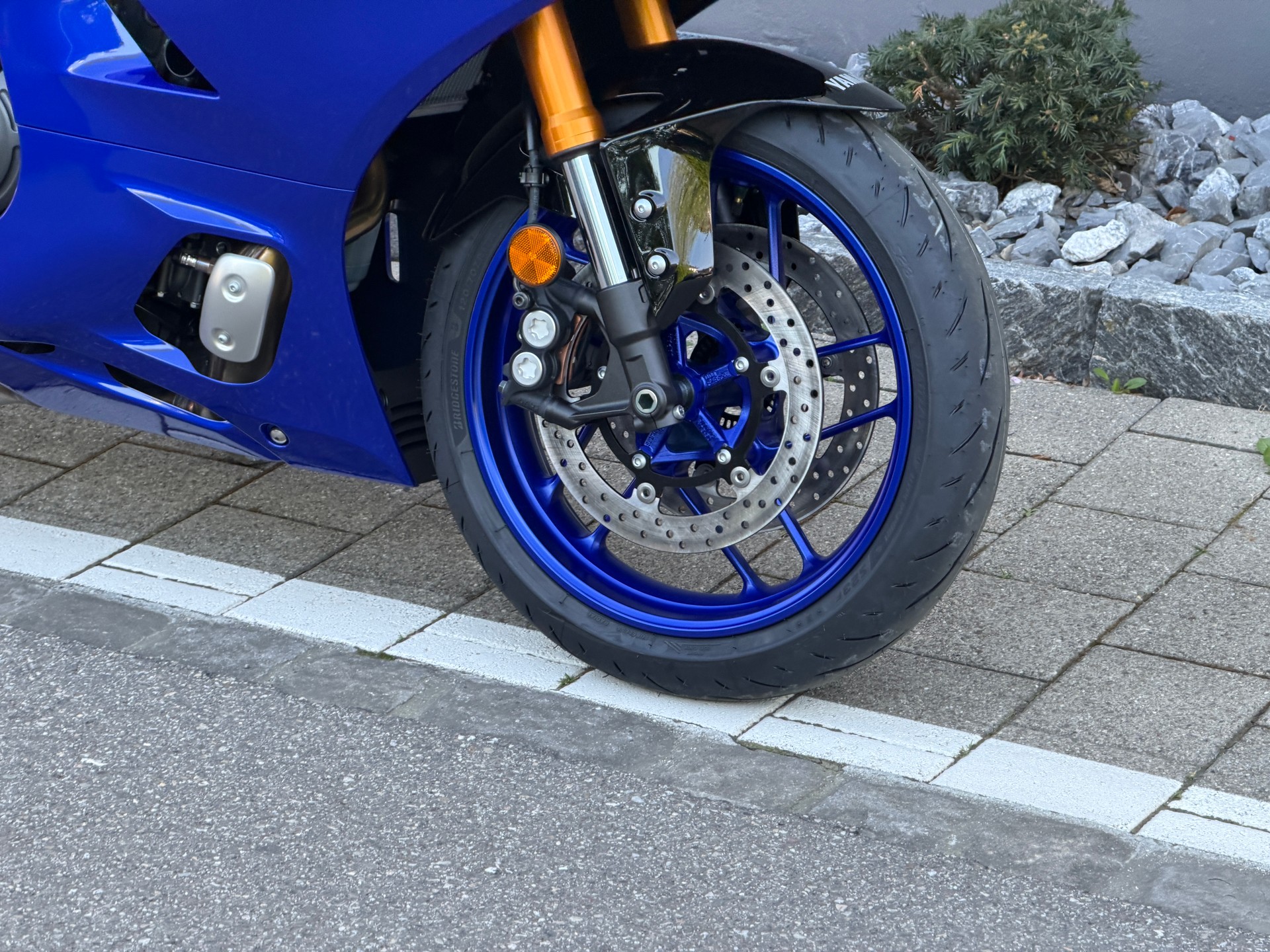 YAMAHA R7 2026-image-12