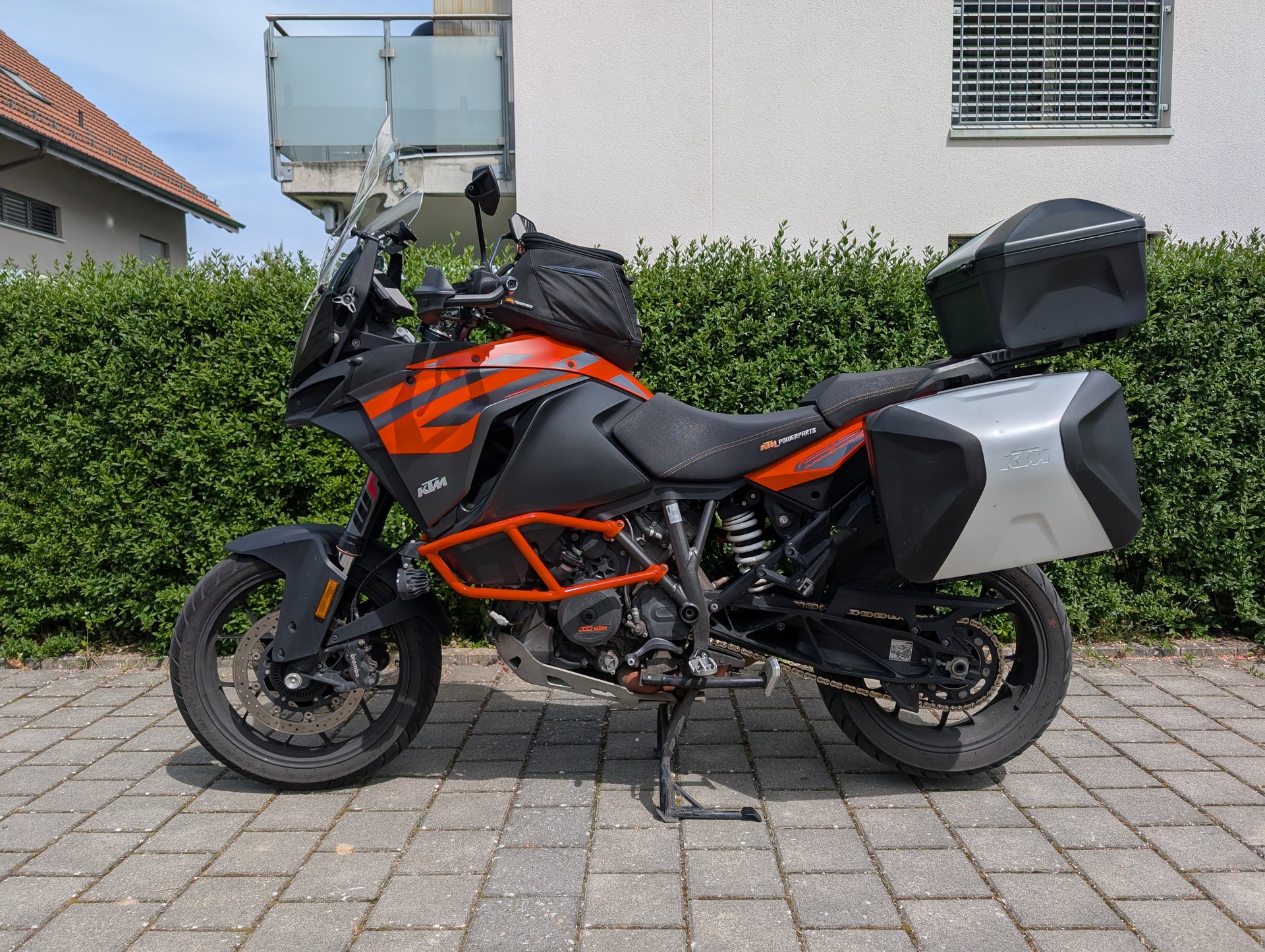KTM 1290 Super Adventure S ABS mit 3 Koffern, SC Project Auspuff, Griffheizung, ab Servic und unfallfrei-image-0