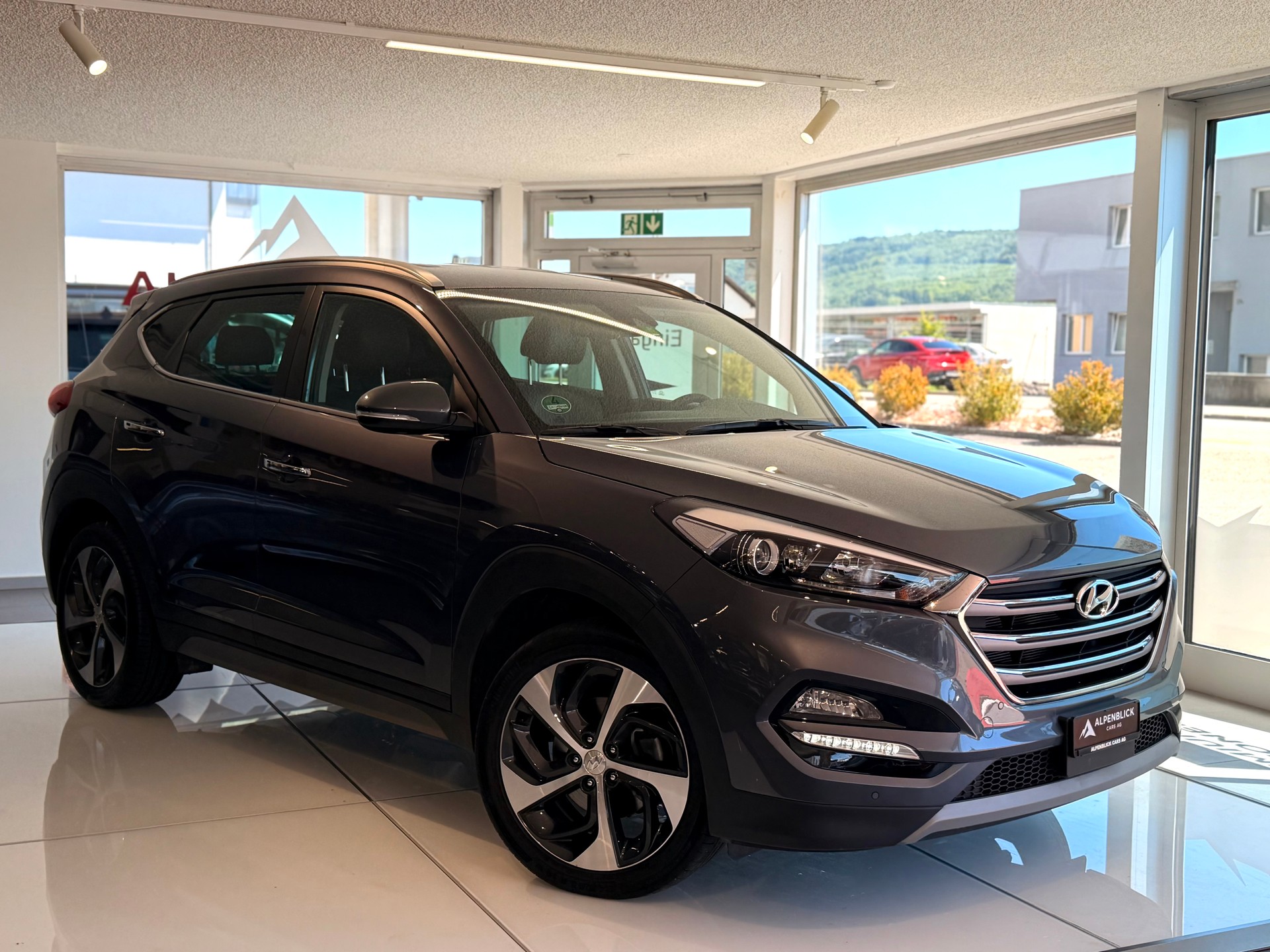 HYUNDAI Tucson 1.7 CRDI Origo 2WD DCT7-showroom-element-1