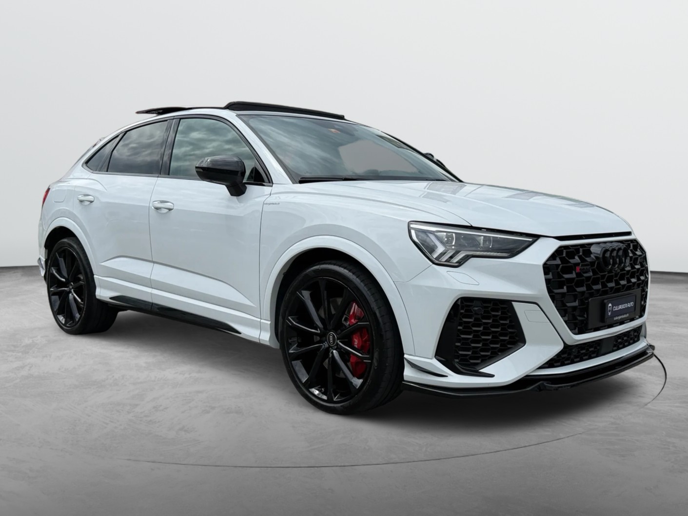 AUDI RS Q3 Sportback quattro S tronic-showroom-element-2