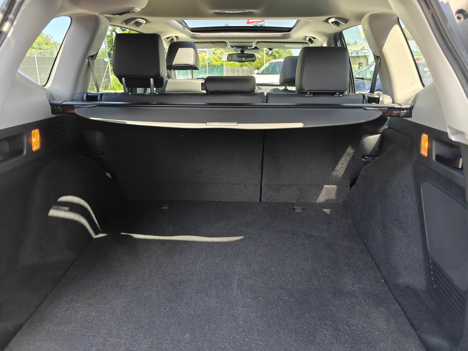 HONDA CR-V 2.0i MMD Hybrid Executive 4WD Automatic-image-7