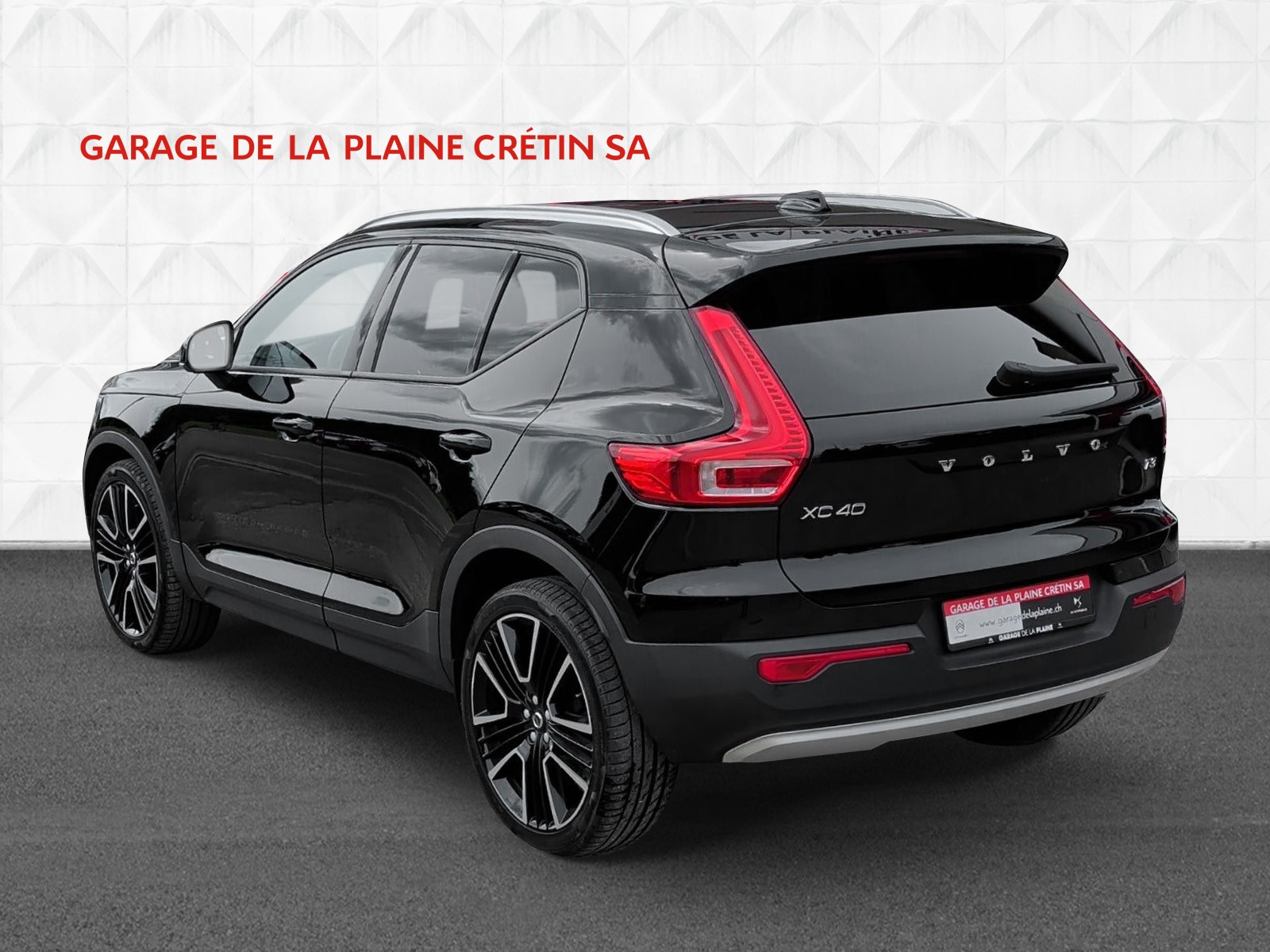 VOLVO XC40 T3 Momentum Geartronic-showroom-element-3