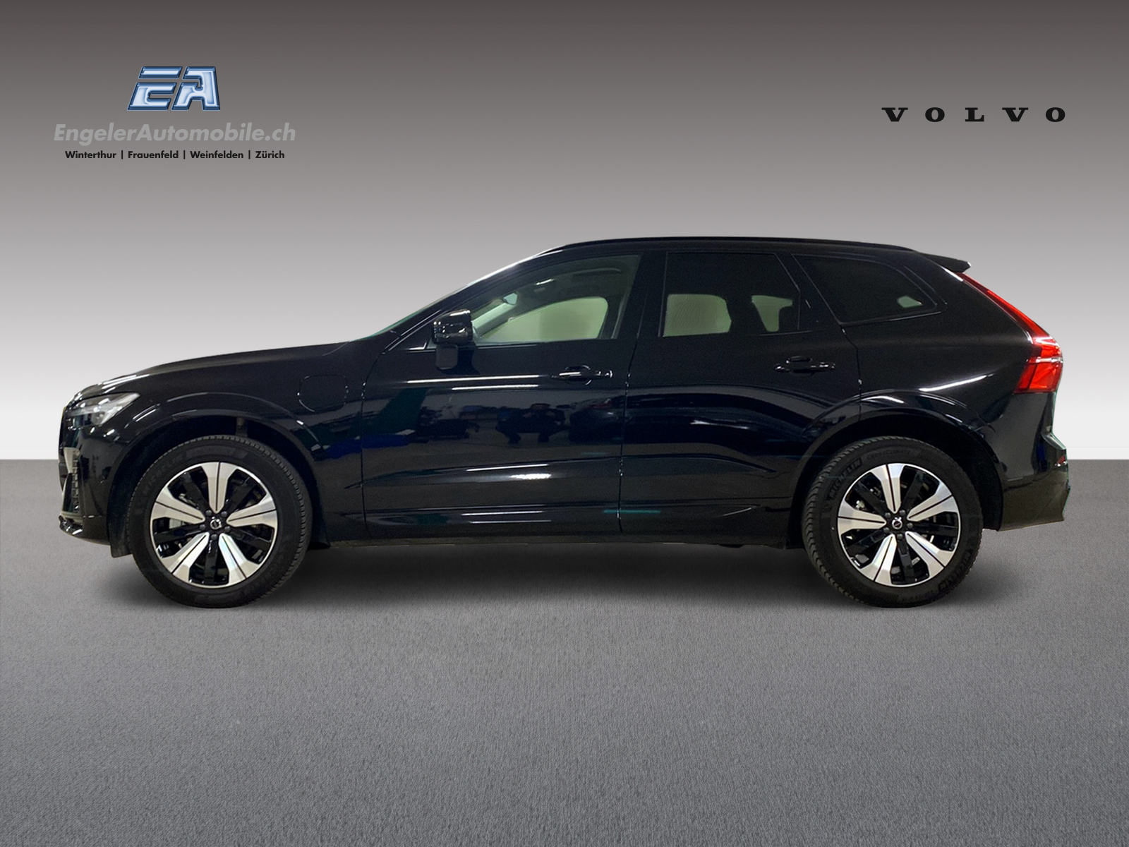 VOLVO XC60 2.0 T6 TE Plus Dark eAWD-showroom-element-1