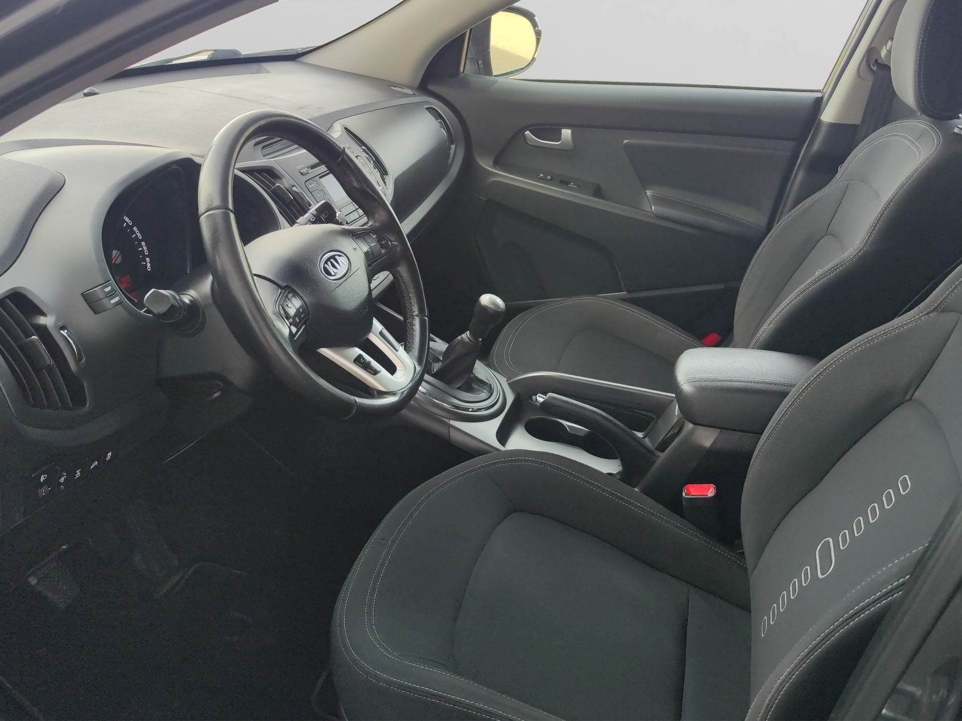 KIA Sportage 2.0 Style 4WD-image-13