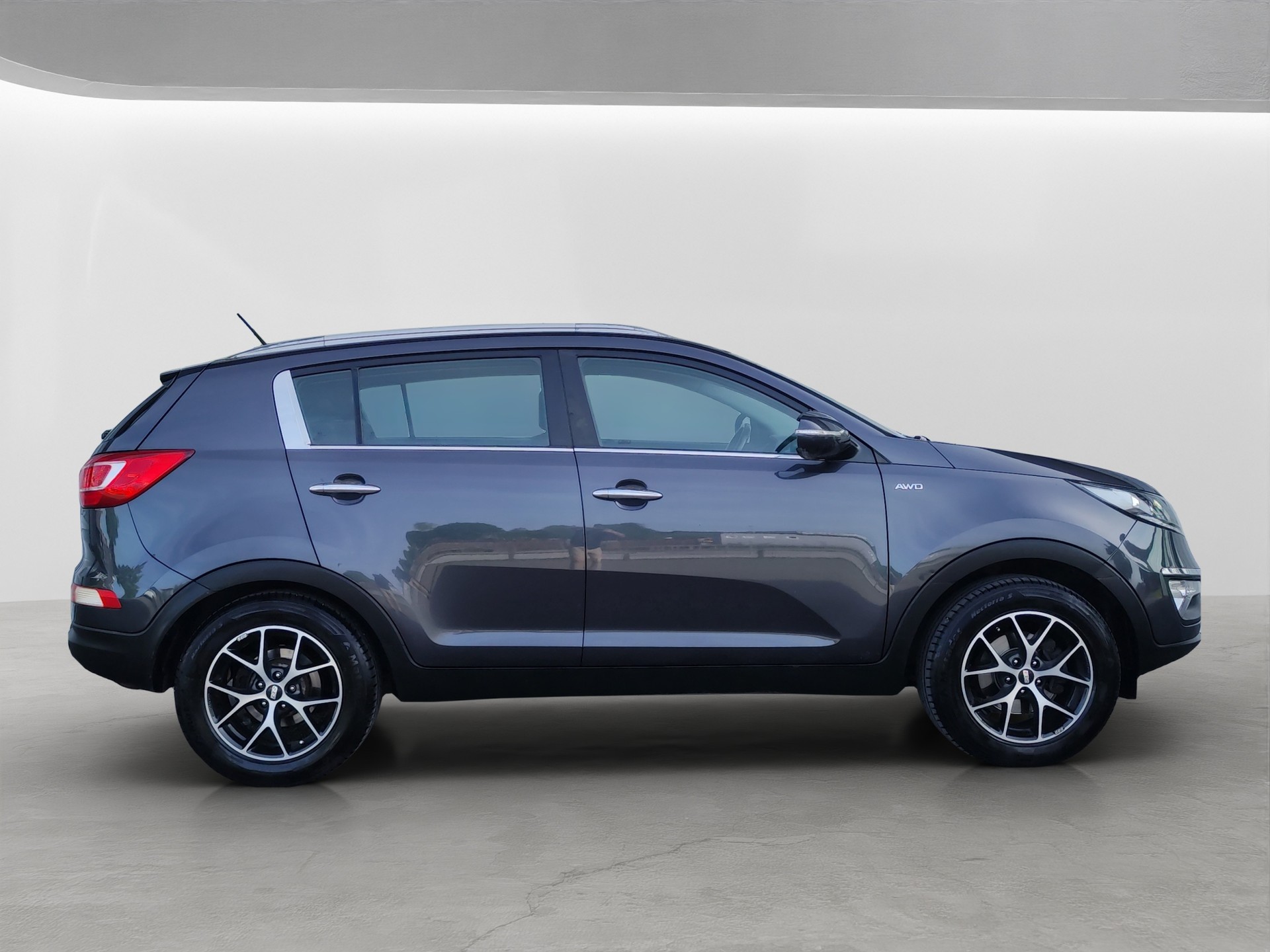 KIA Sportage 2.0 Style 4WD-image-8