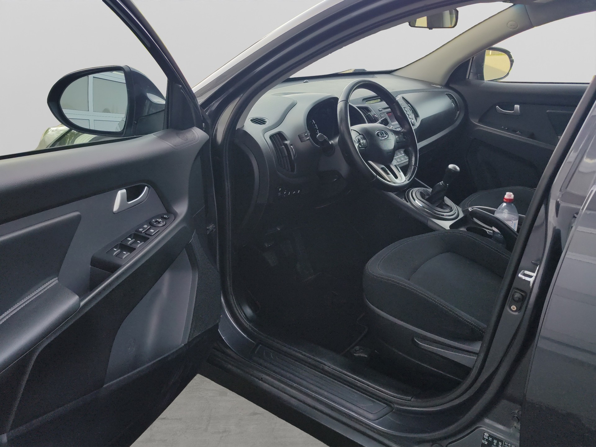 KIA Sportage 2.0 Style 4WD-image-12