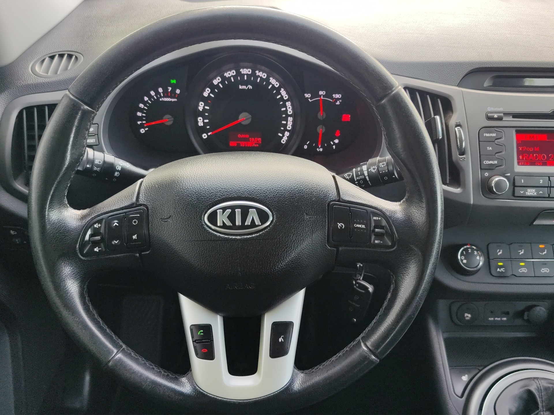 KIA Sportage 2.0 Style 4WD-image-21