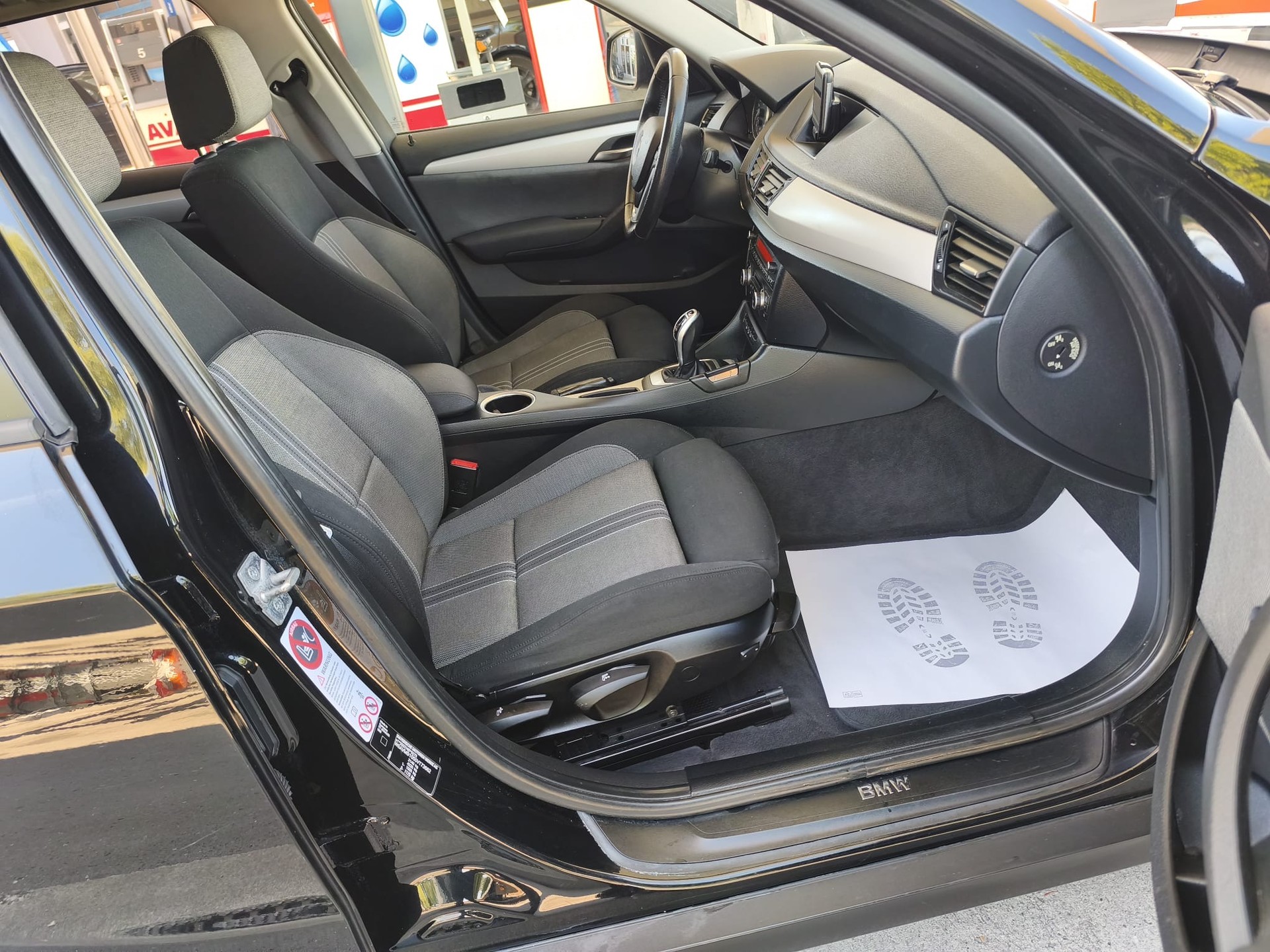 BMW X1 xDrive 20i Sport Line Steptronic-image-11