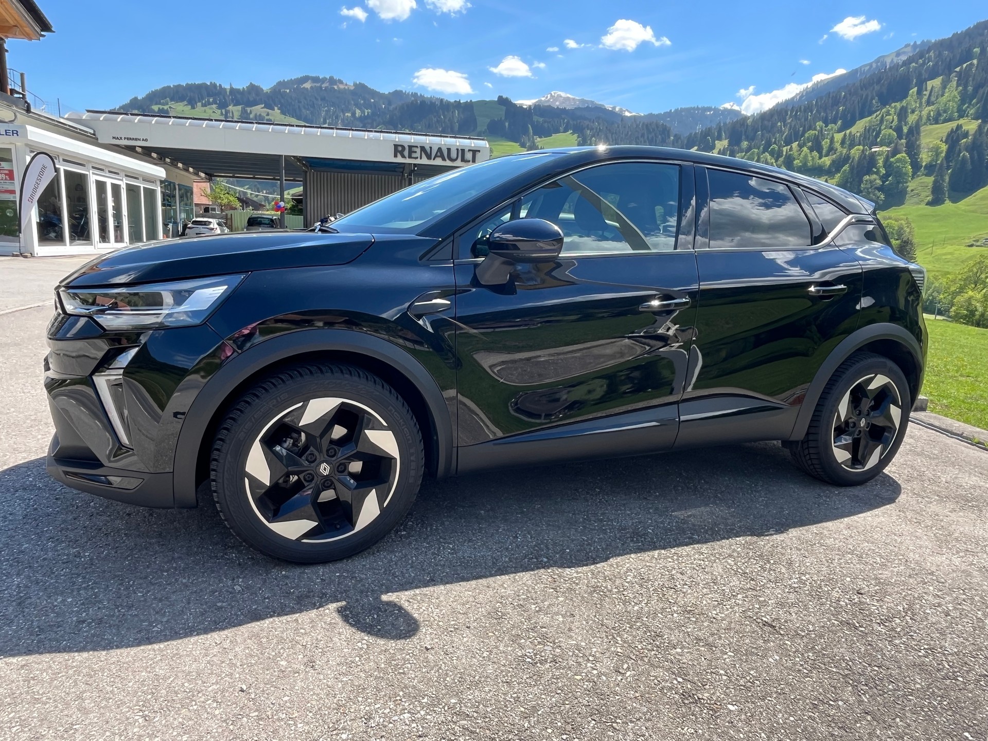 RENAULT Captur 1.3 TCe Techno-image-2