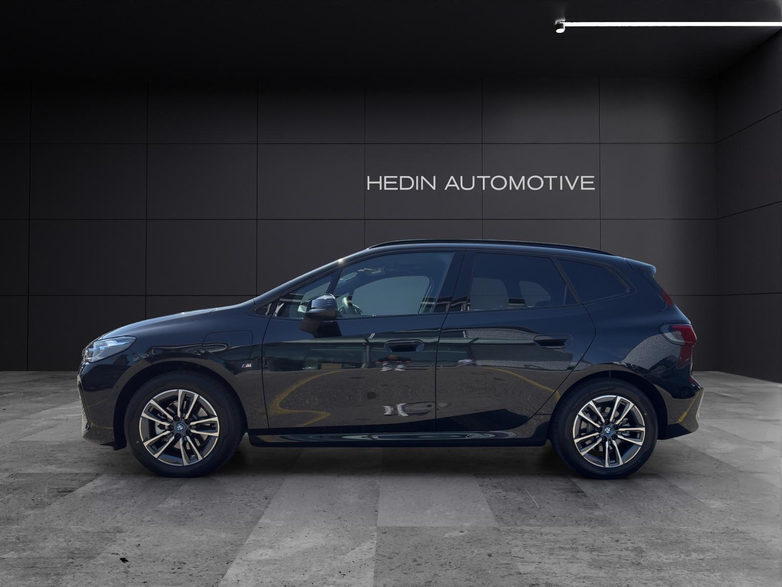 BMW 225e xDrive Active Tourer-showroom-element-2