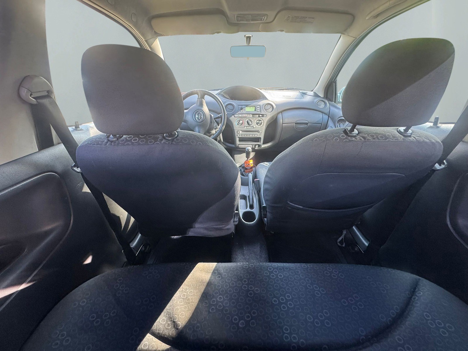 TOYOTA Yaris 1.3 Linea Luna-image-5