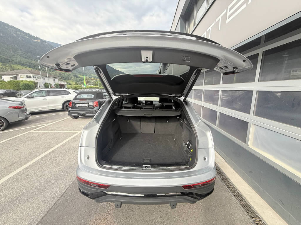AUDI Q5 Sportback 2.0 40 TDI S Line quattro S-Tronic CH Suspension Pneumatique-image-5