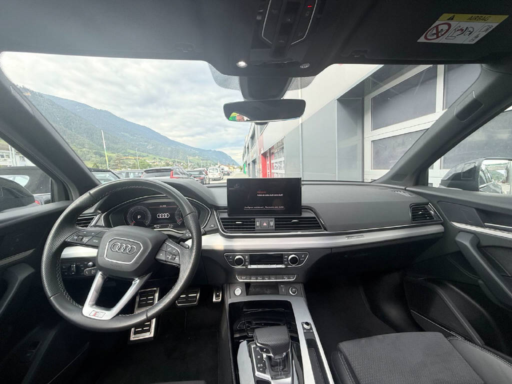 AUDI Q5 Sportback 2.0 40 TDI S Line quattro S-Tronic CH Suspension Pneumatique-image-8