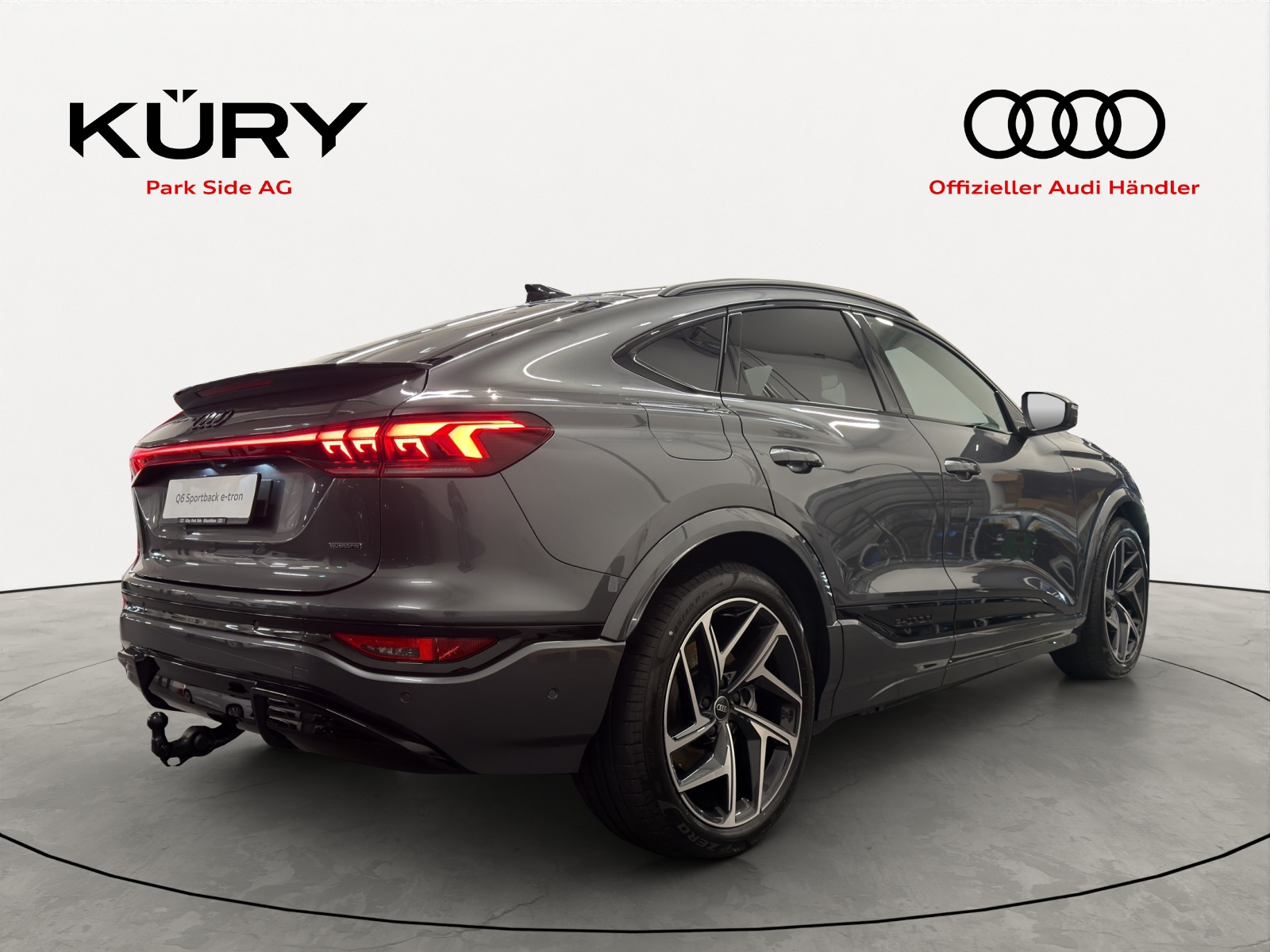 AUDI Q6 Sportback e-tron Quattro 428PS-showroom-element-3