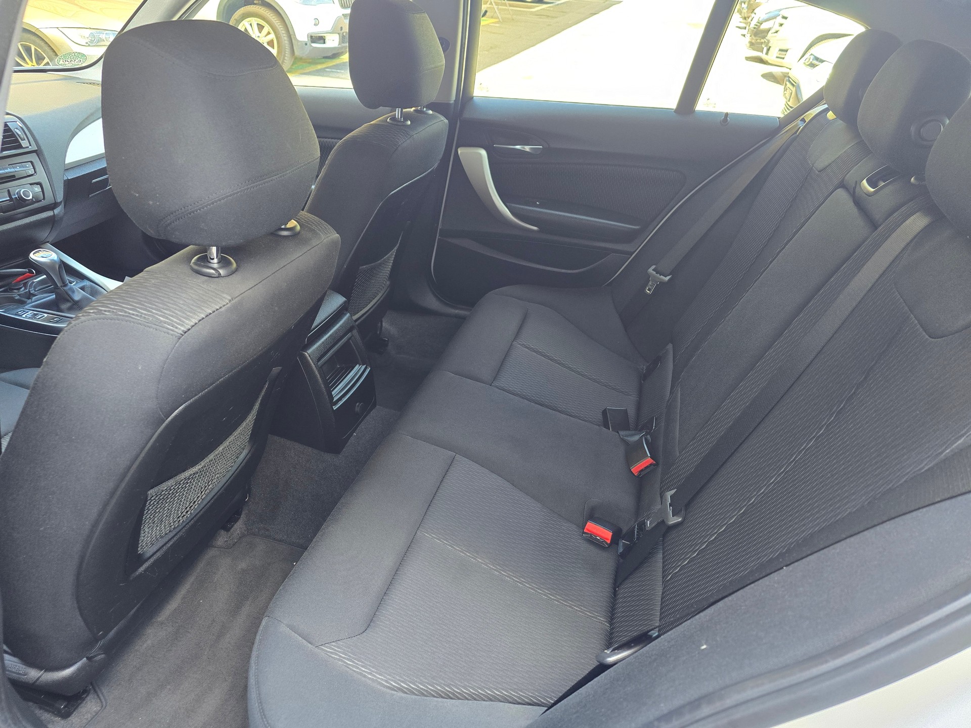 BMW 116i-image-12