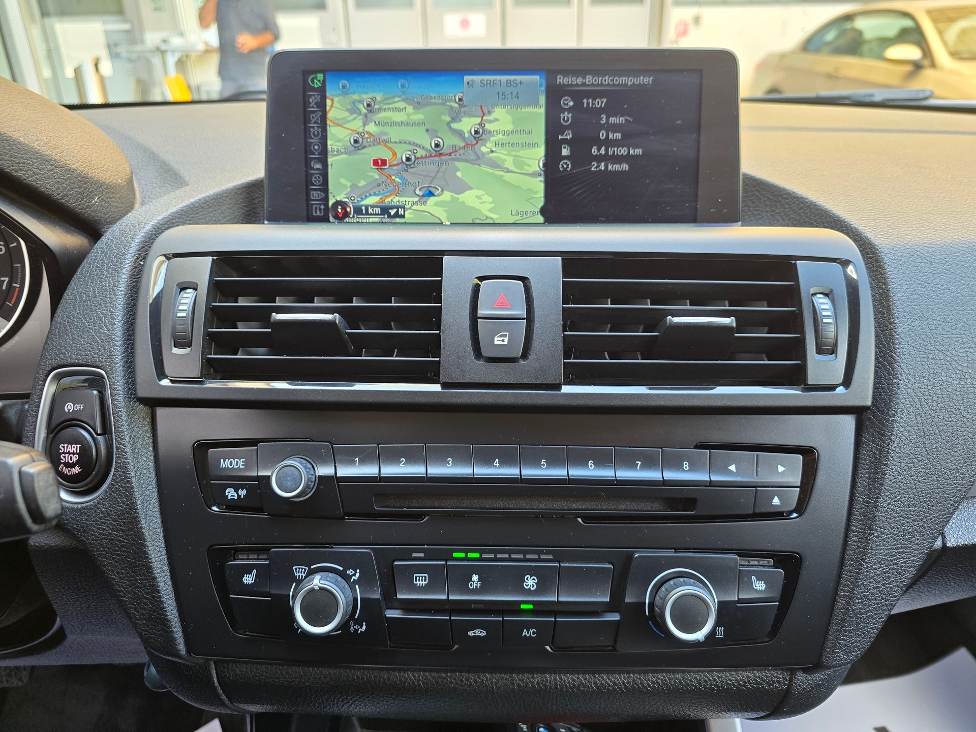 BMW 116i-image-7