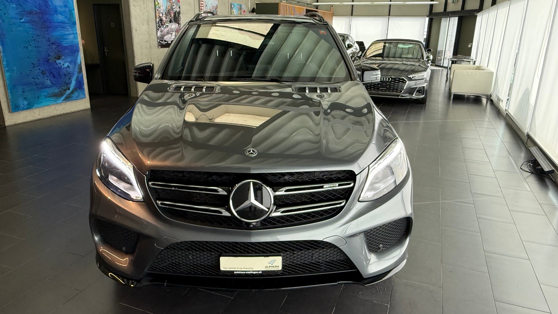 MERCEDES-BENZ GLE 43 AMG-showroom-element-3