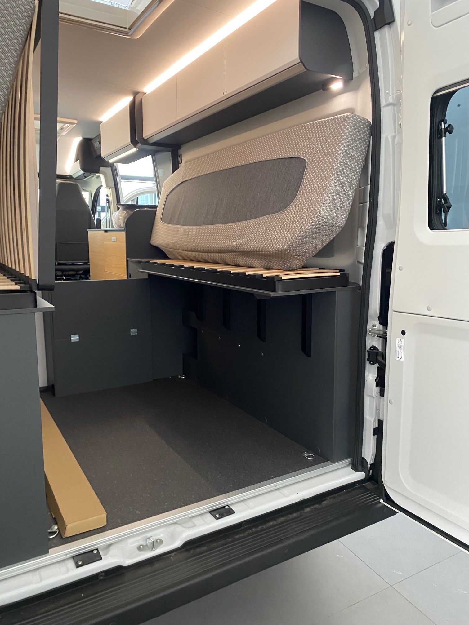ADRIA TWIN 600 SLB-image-14