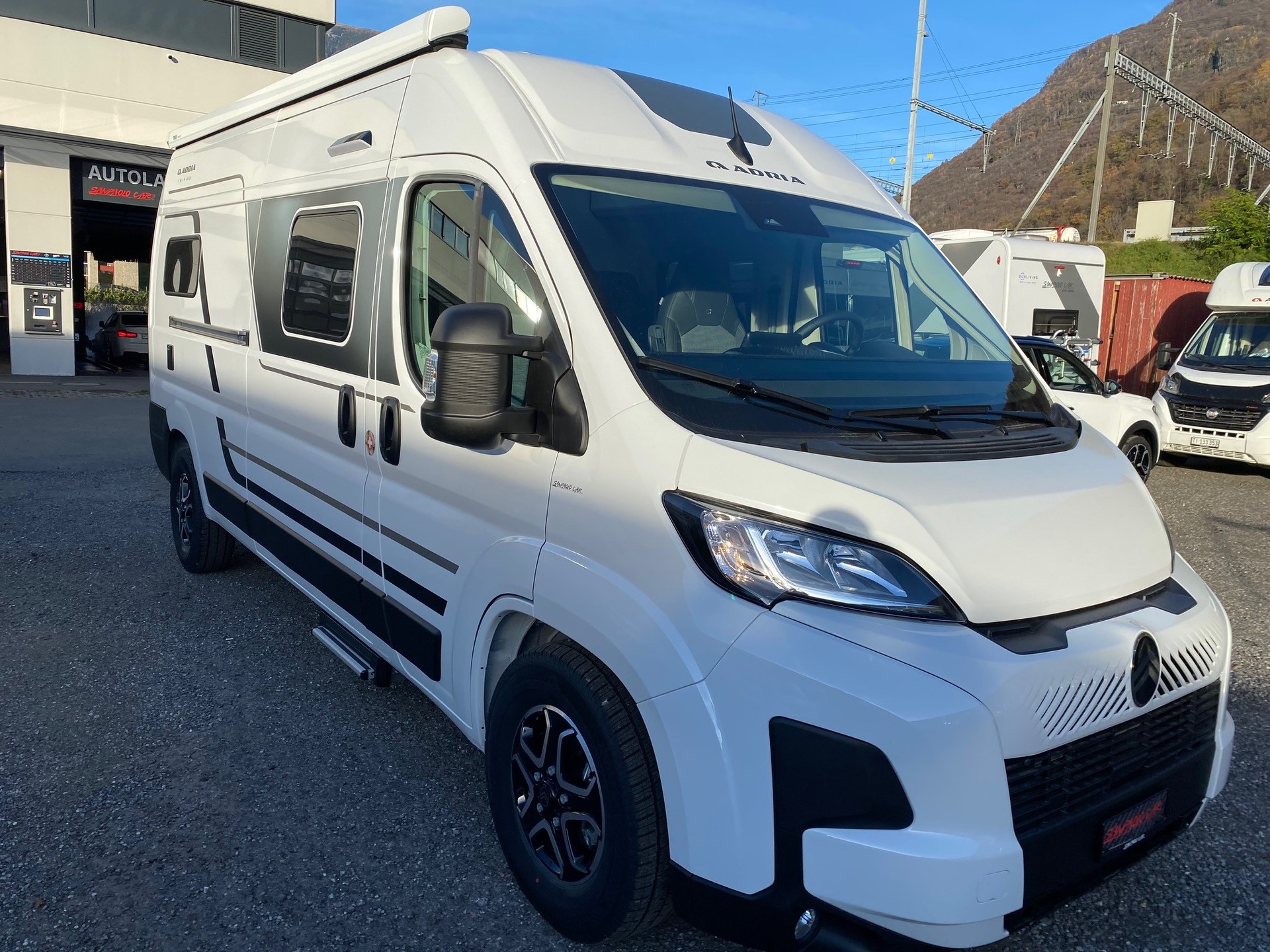 ADRIA TWIN 600 SLB-image-2
