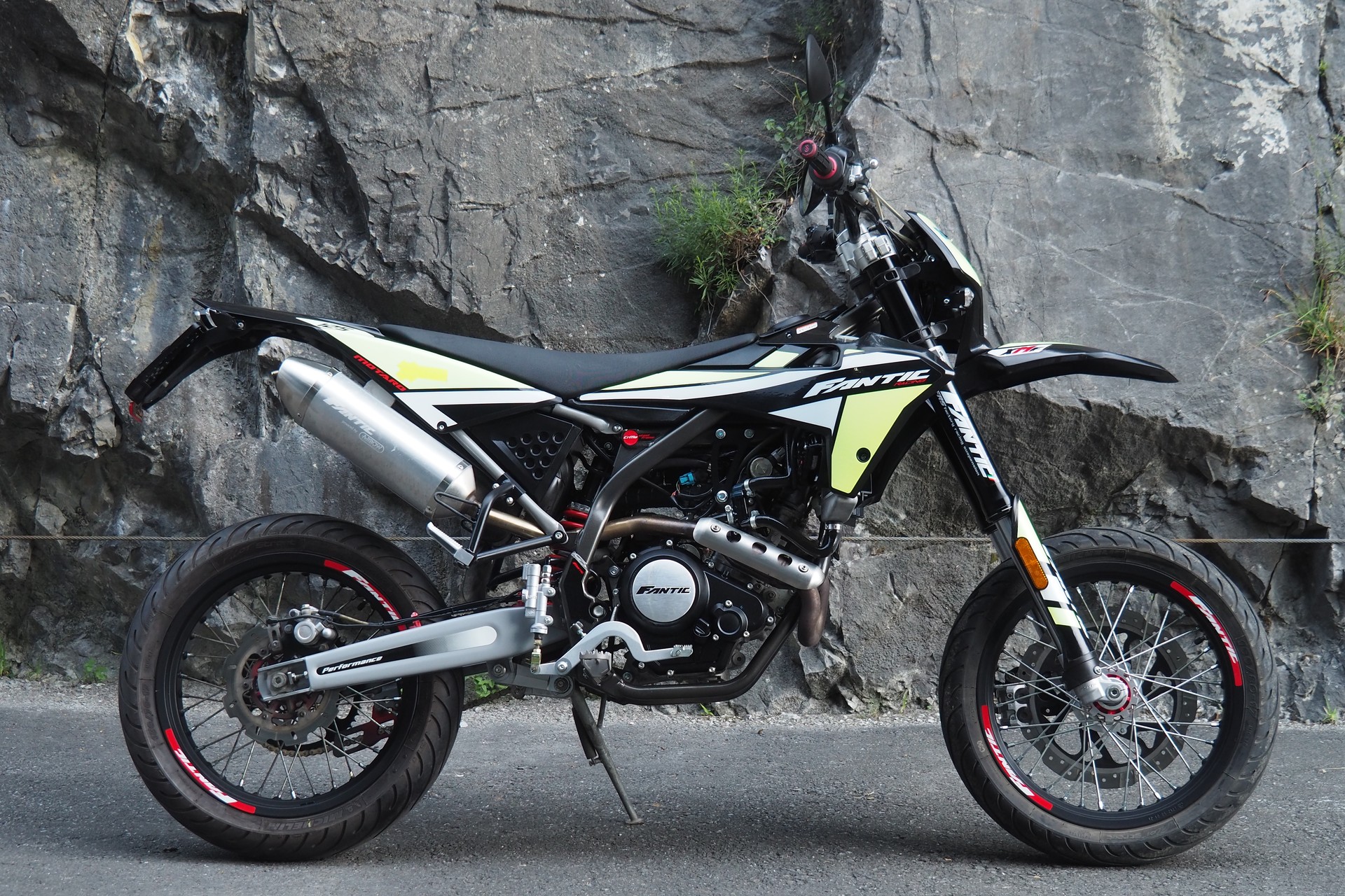 FANTIC XMF 125 Motard-image-2