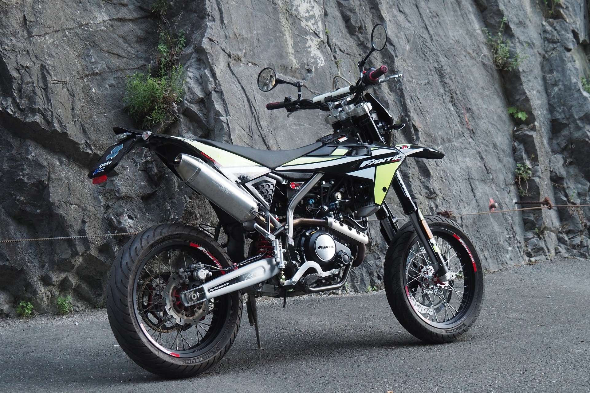 FANTIC XMF 125 Motard-image-4