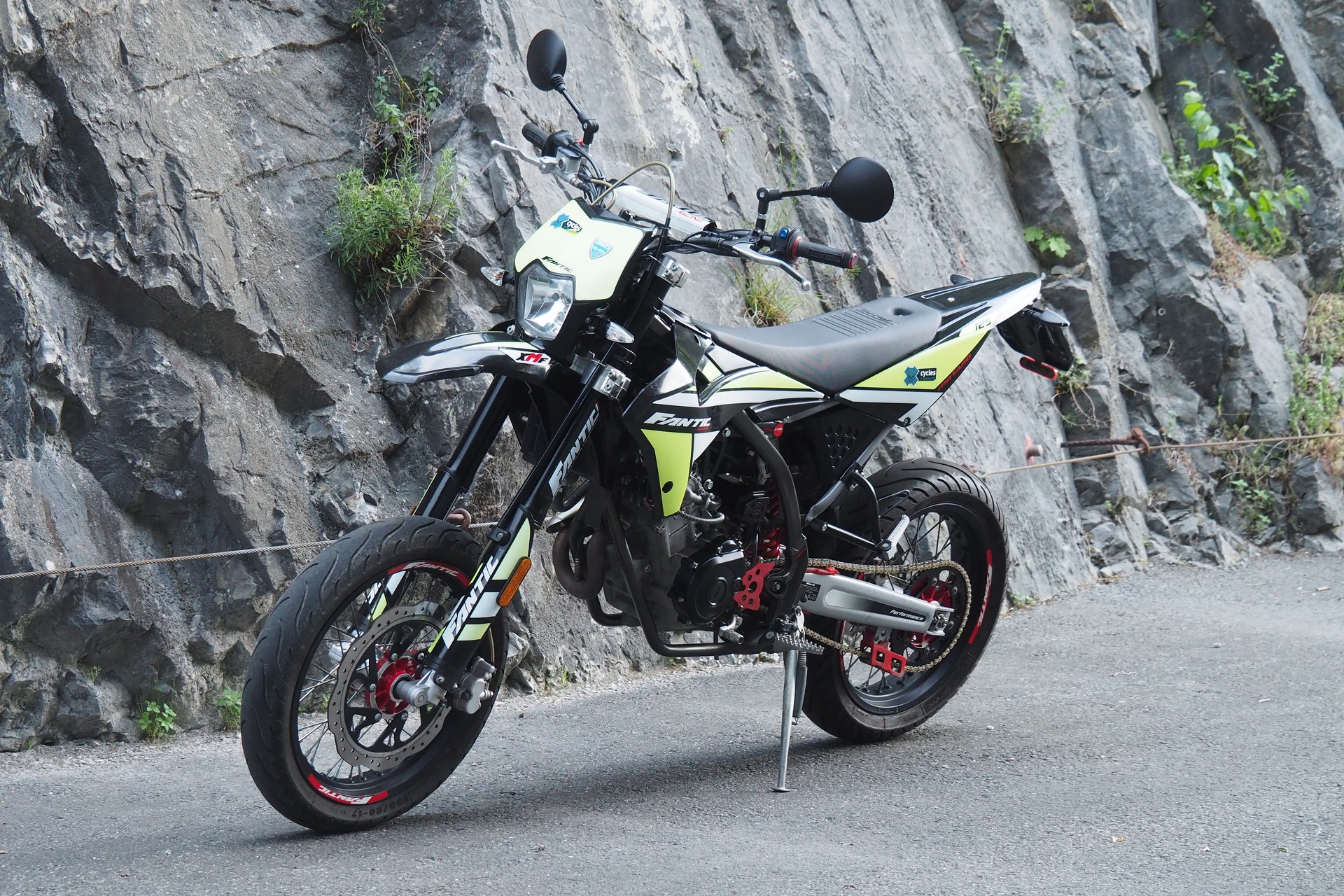 FANTIC XMF 125 Motard-image-1